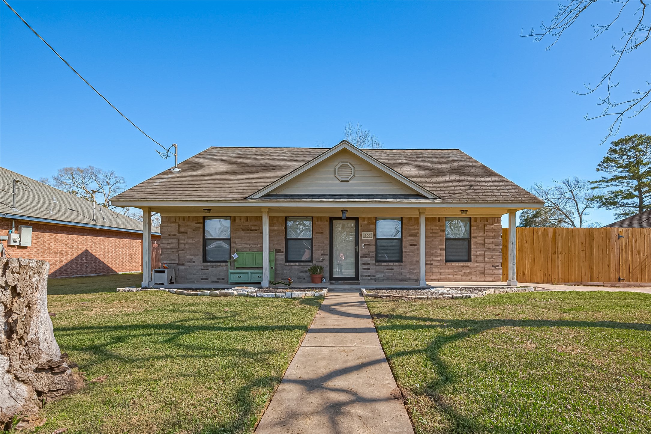 306 Marion Street Property Photo 15