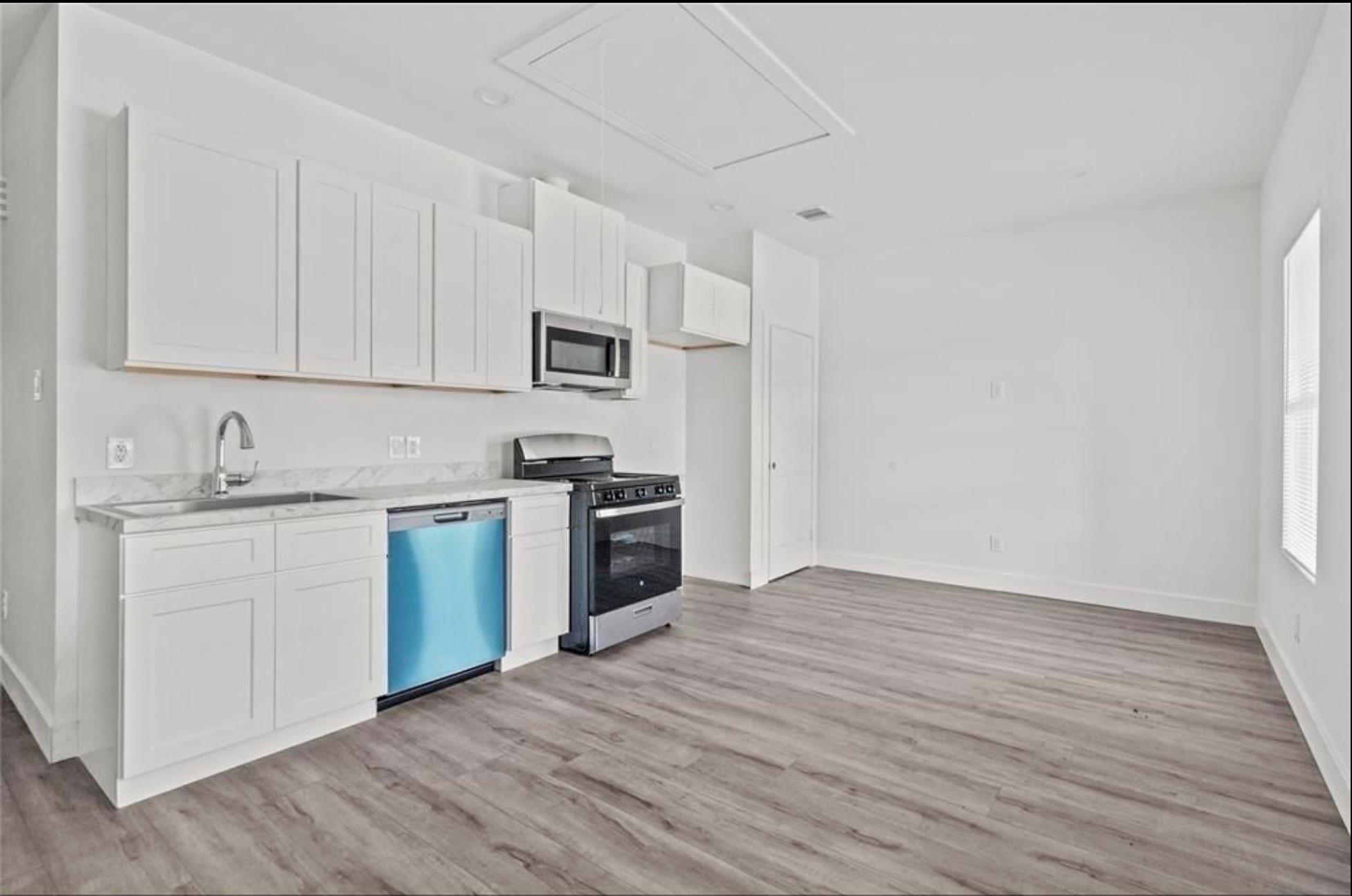 8503 Denby Street Property Photo 3