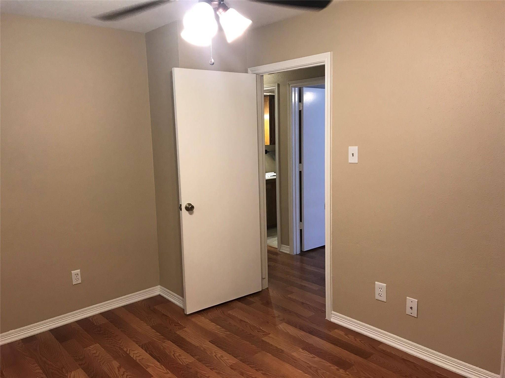 115 Avenue E B Property Photo 7