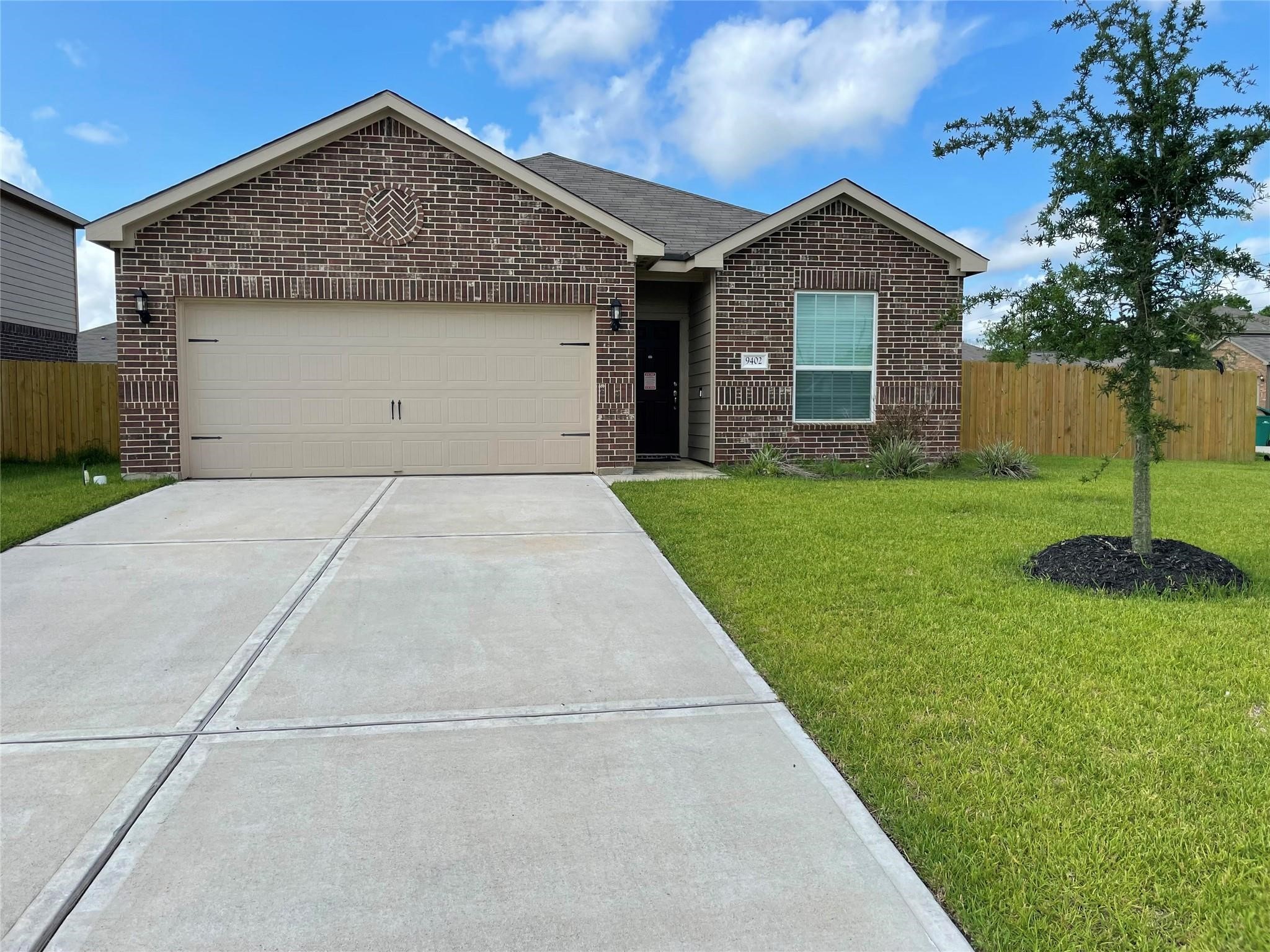 9402 Garnet Grove Drive Property Photo 1