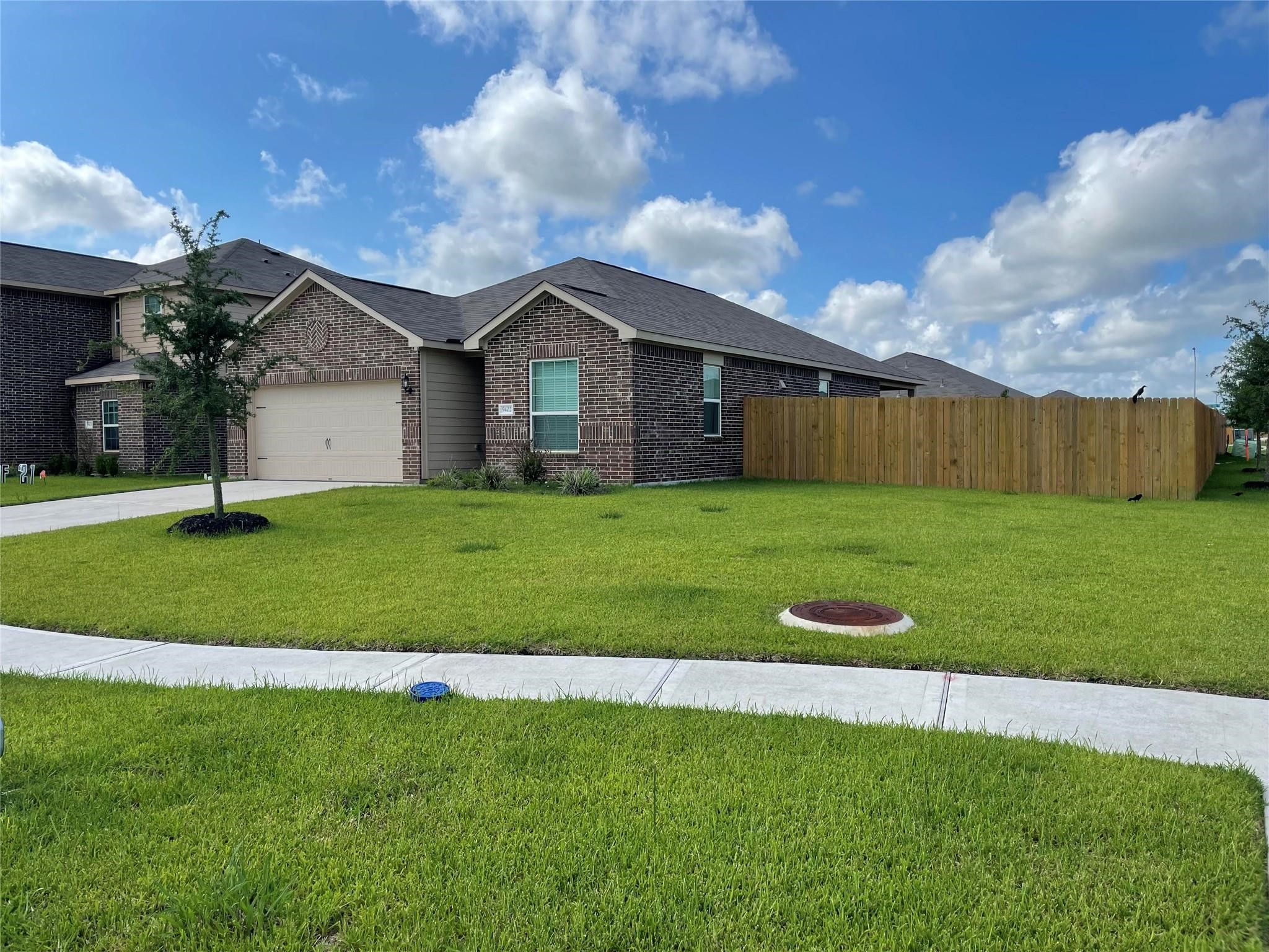 9402 Garnet Grove Drive Property Photo 2
