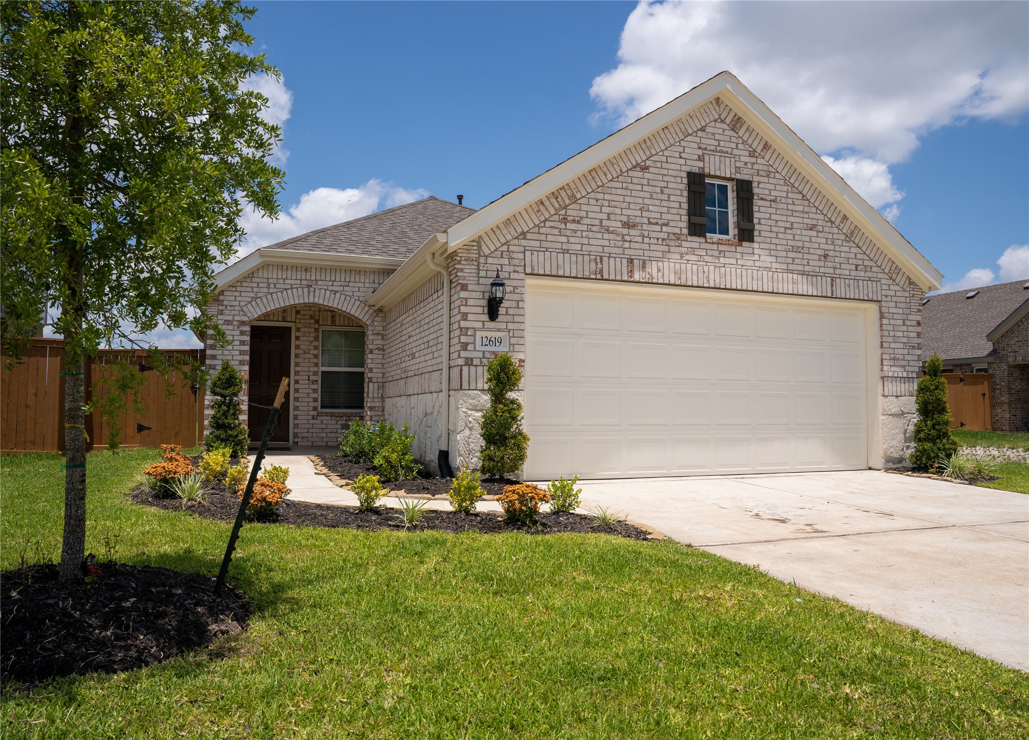 12619 Gallowhill Drive Property Photo 1