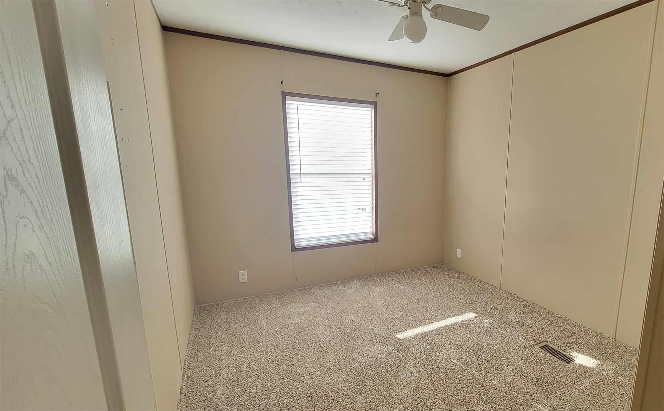 405 Battlebell Road 2 Property Photo 13