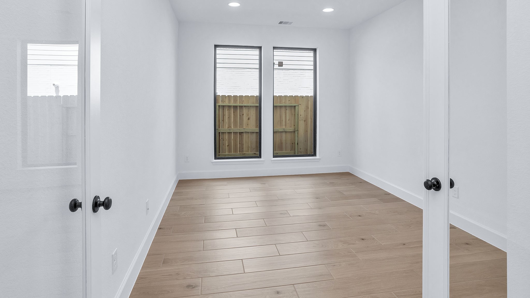1097 River Rock Circle Property Photo 4