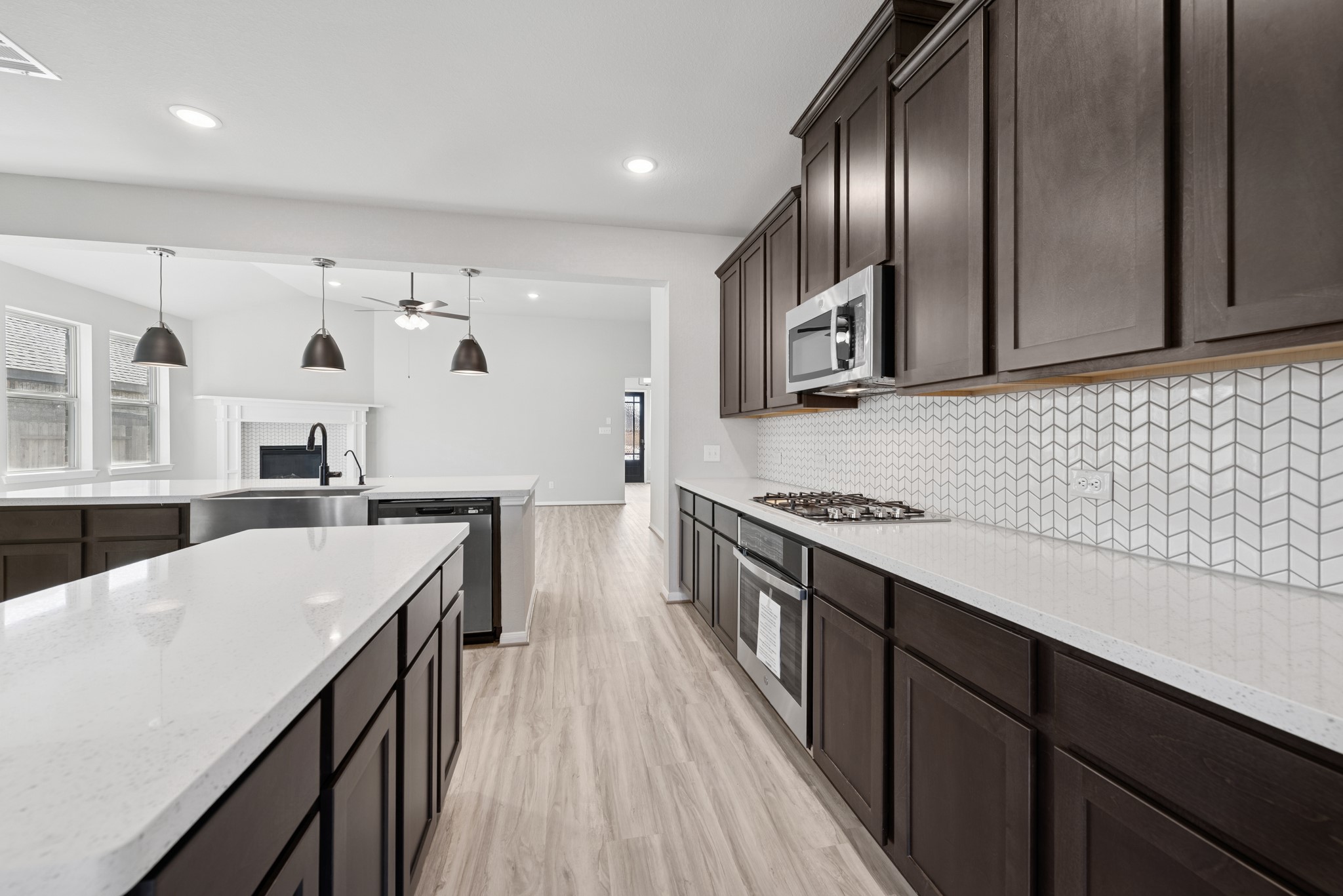 32402 Magnolia Glen Lane Property Photo 6