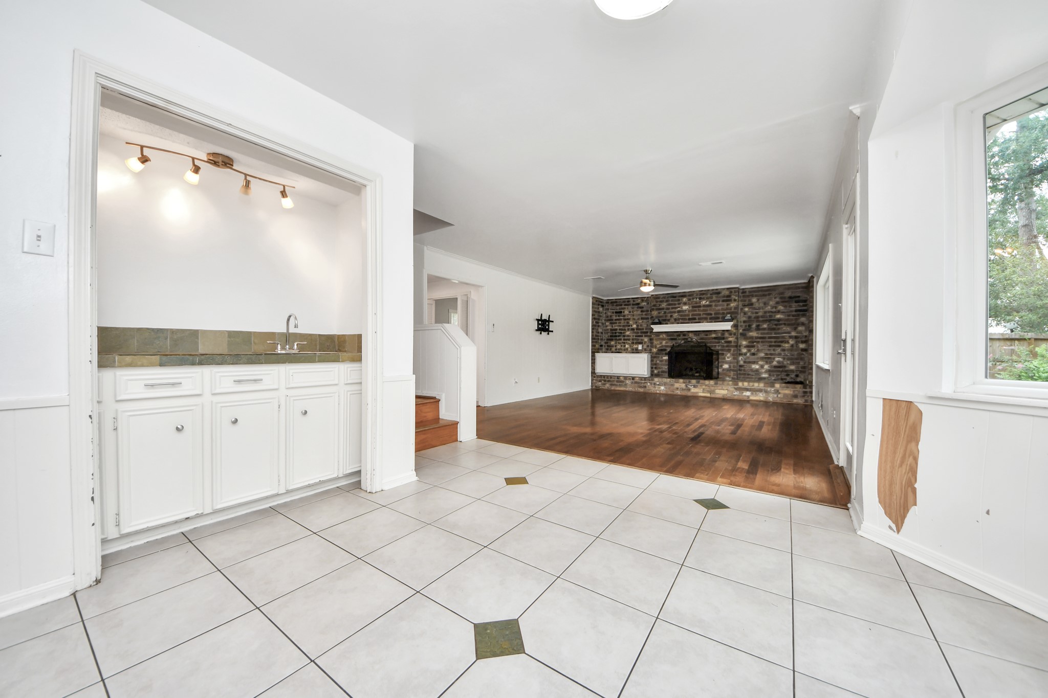5807 Foresthaven Drive Property Photo 14