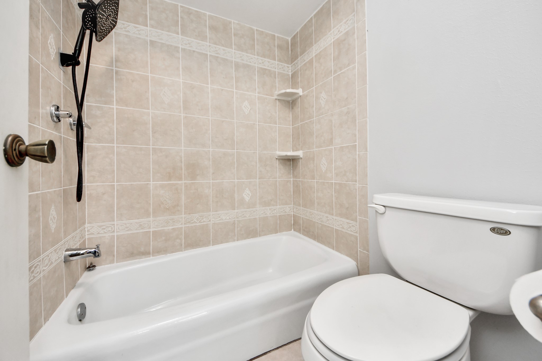 5807 Foresthaven Drive Property Photo 27