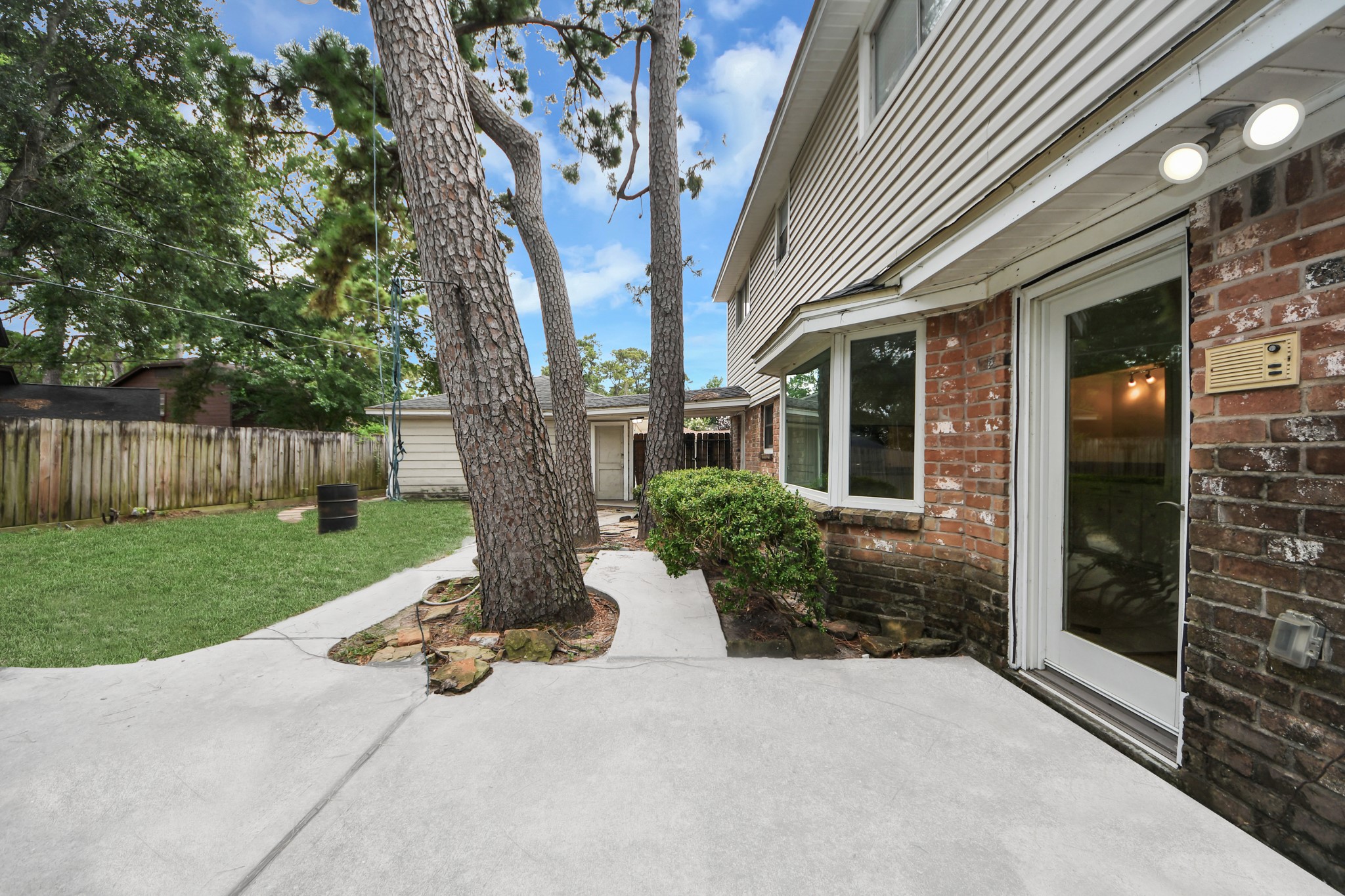 5807 Foresthaven Drive Property Photo 34