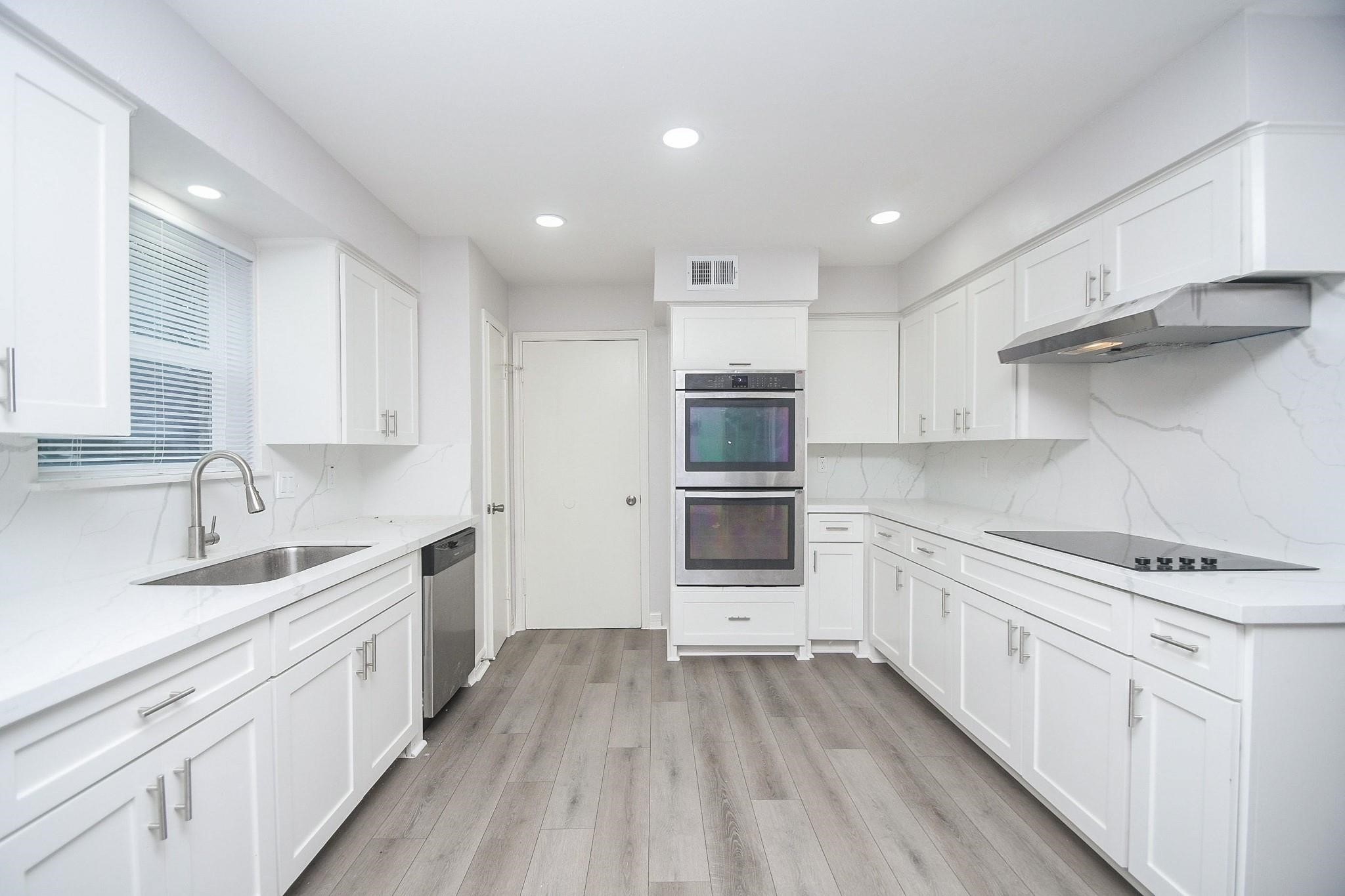 10903 Shawnbrook Drive Property Photo 7