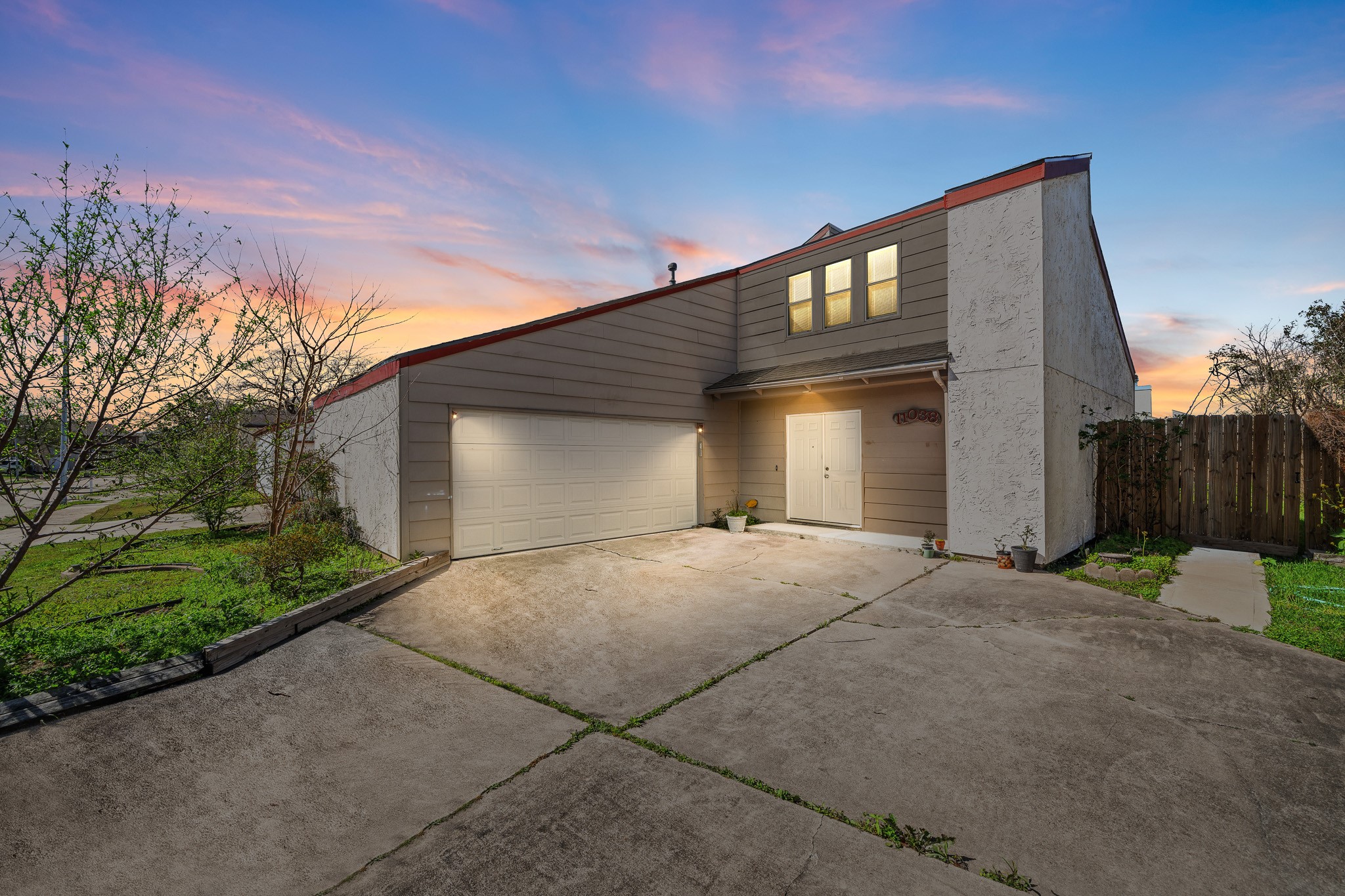 11038 Holworth Drive Property Photo