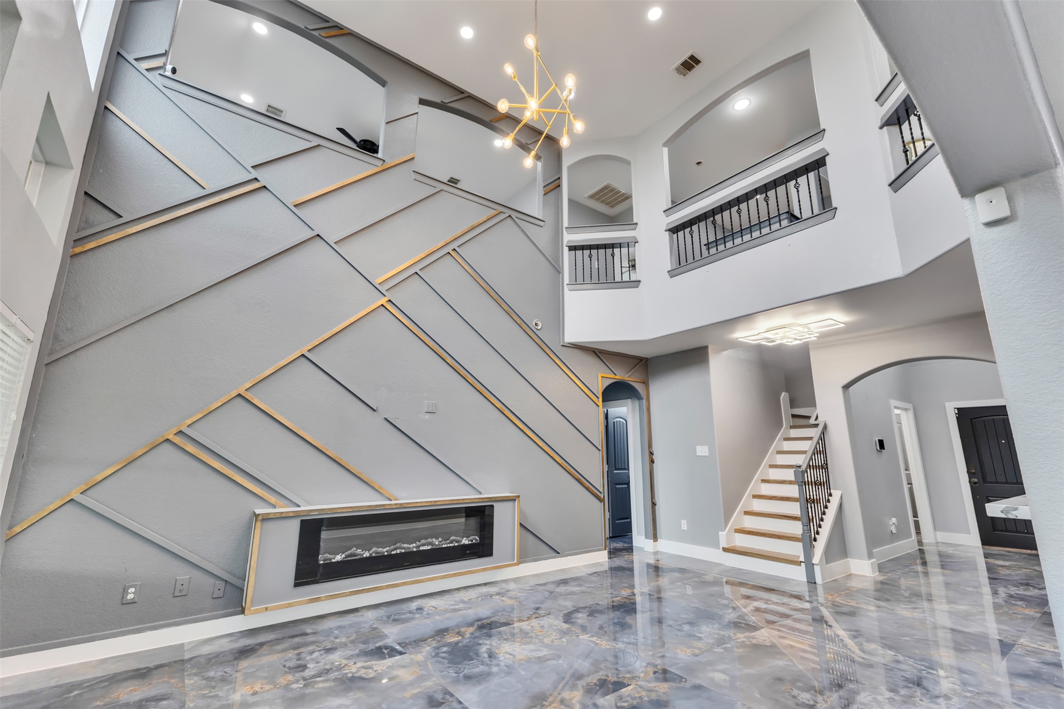 12119 Golden Oasis Lane