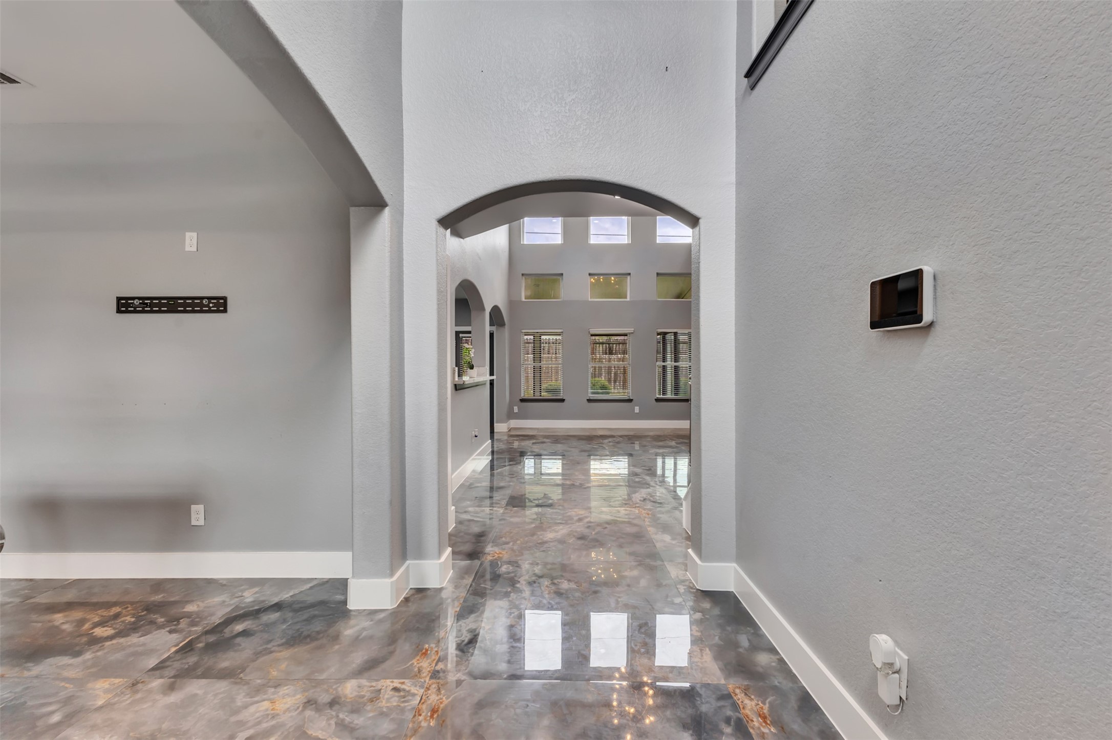 12119 Golden Oasis Lane Property Photo 4