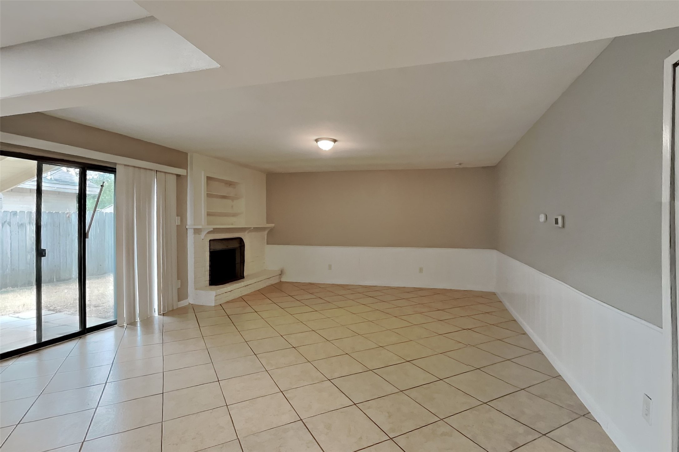 5119 Cairnleigh Drive Property Photo 4