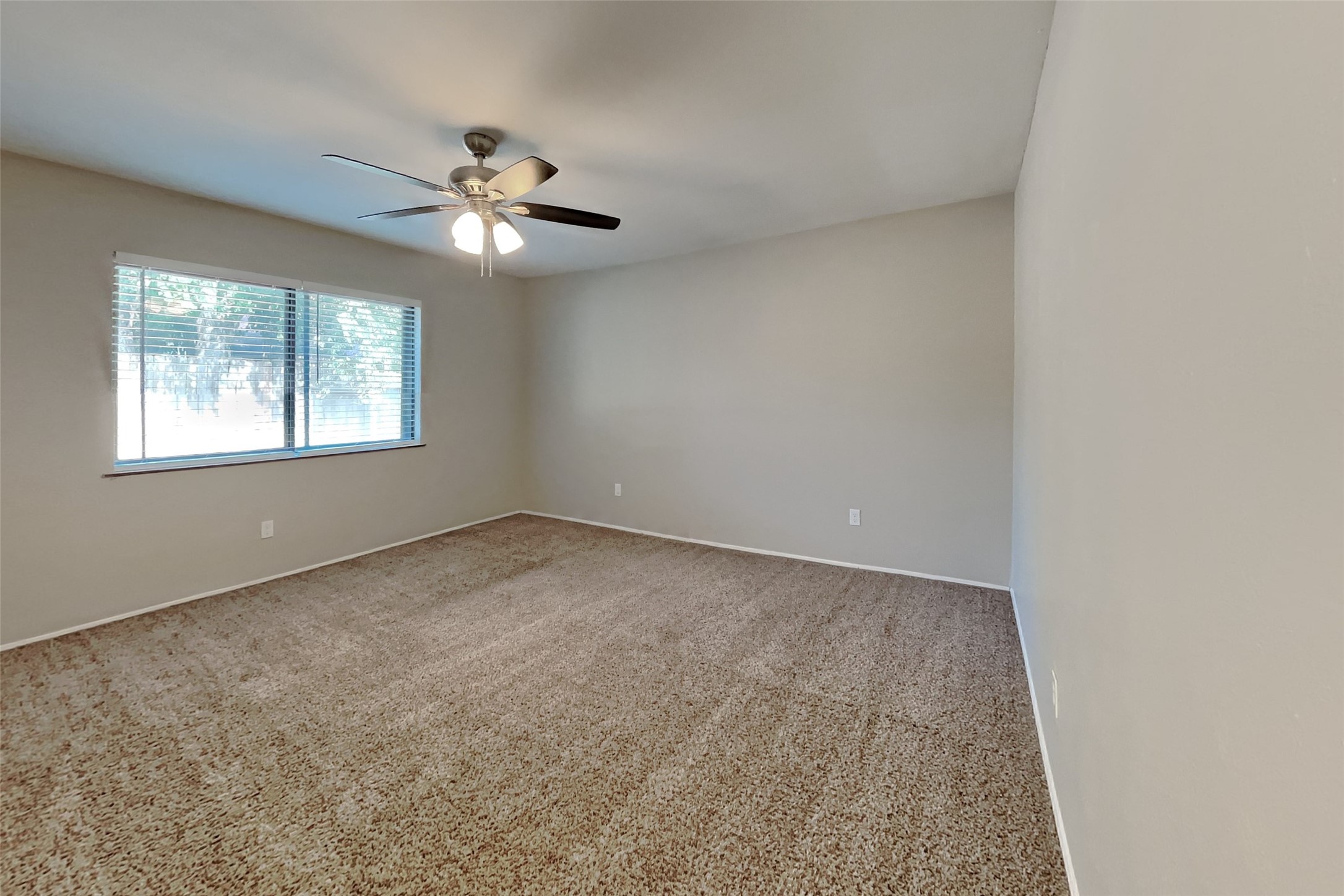 5119 Cairnleigh Drive Property Photo 9
