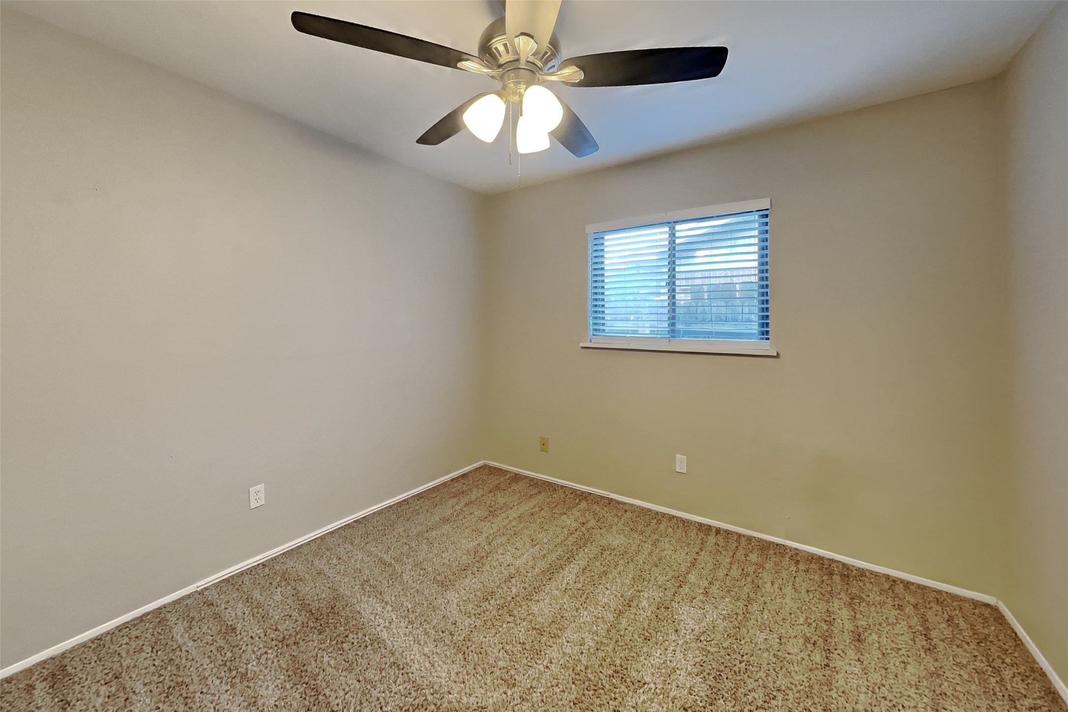 5119 Cairnleigh Drive Property Photo 11
