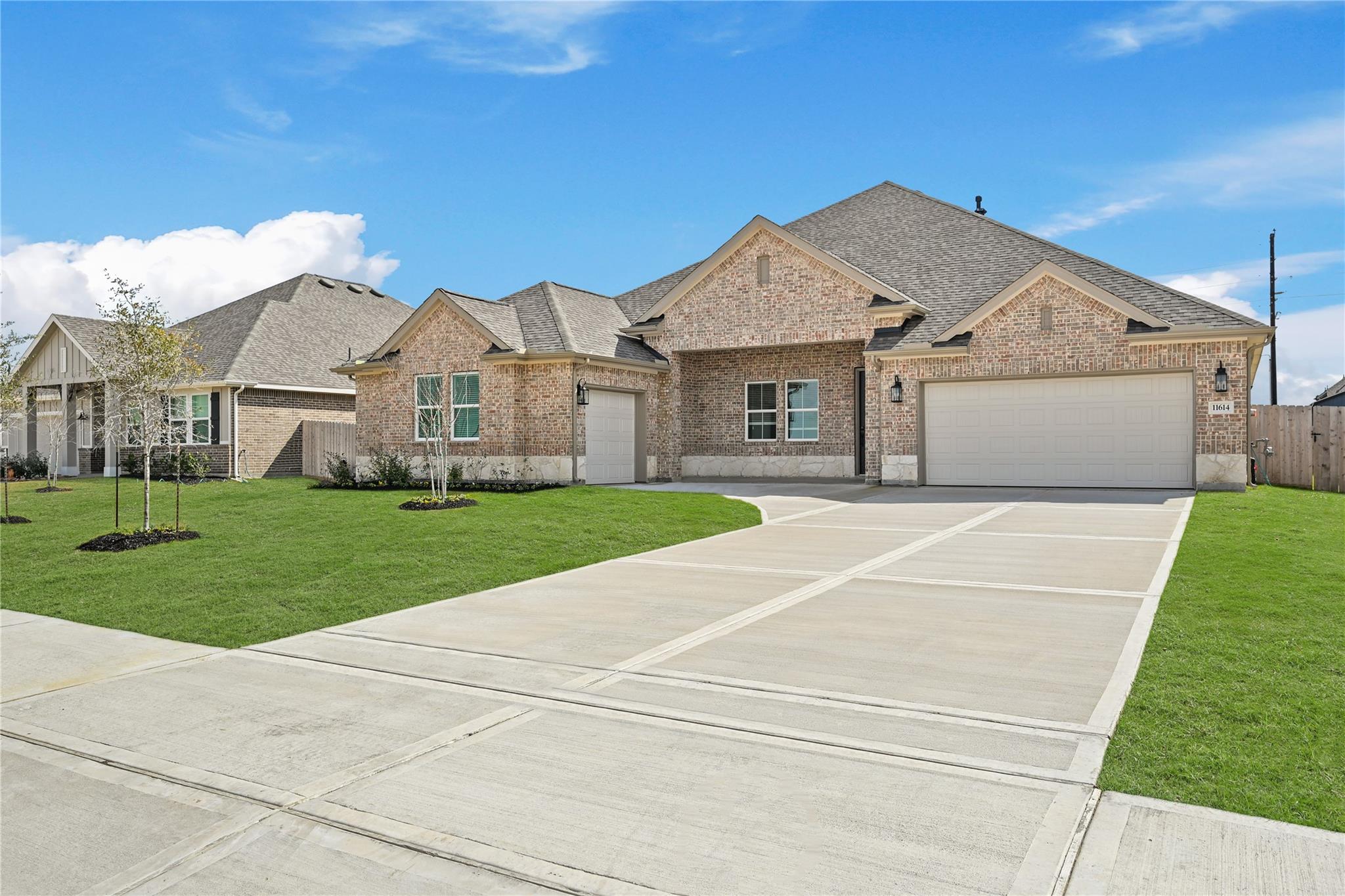11714 Old Fashion Circle, Mont Belvieu TX 77535 Property Photo 1