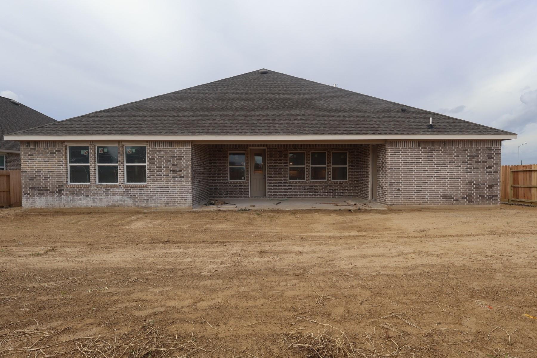 11714 Old Fashion Circle, Mont Belvieu Tx 77535 Property Photo 12
