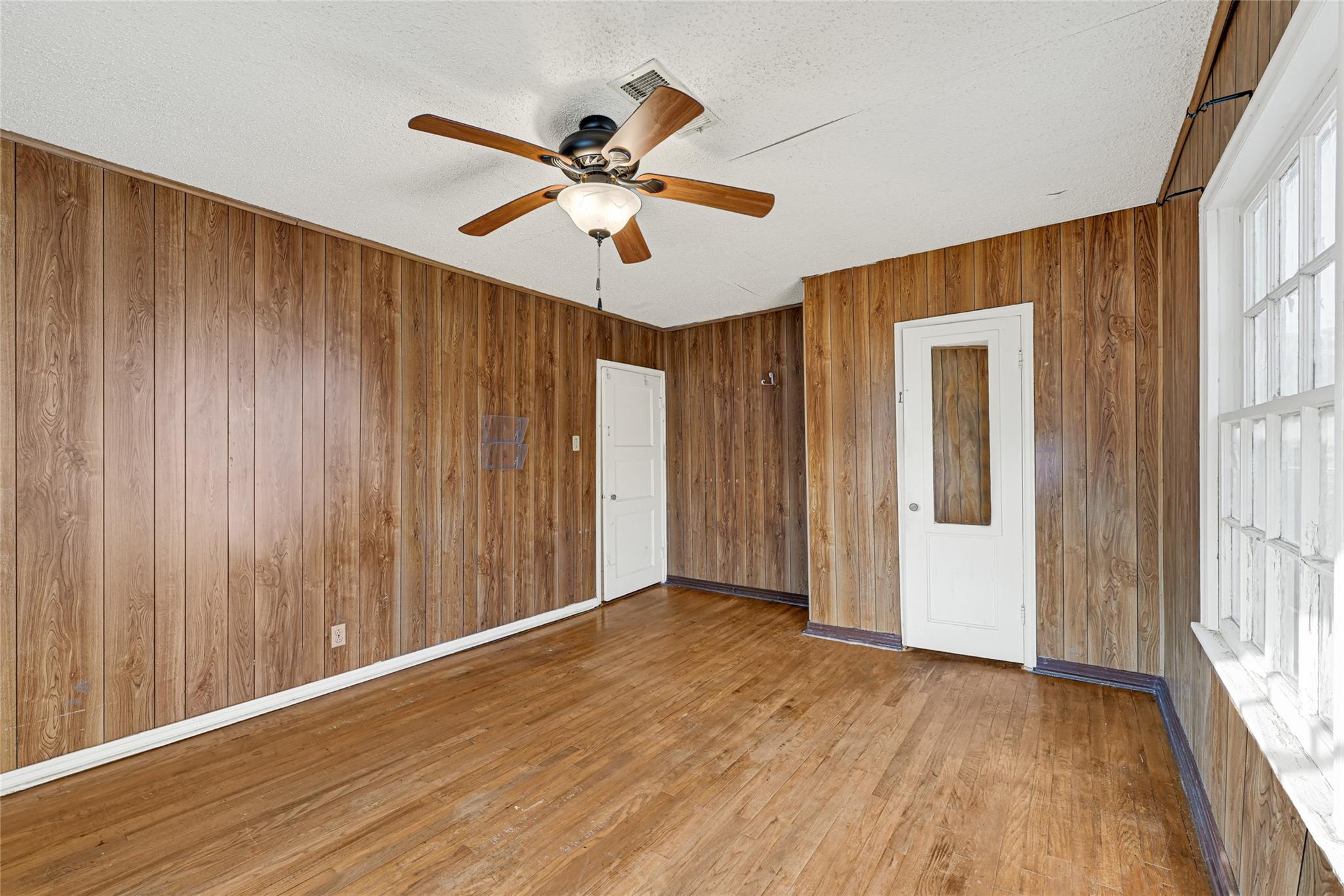 7659 Greenstone Street, Houston Tx 77087 Property Photo 11
