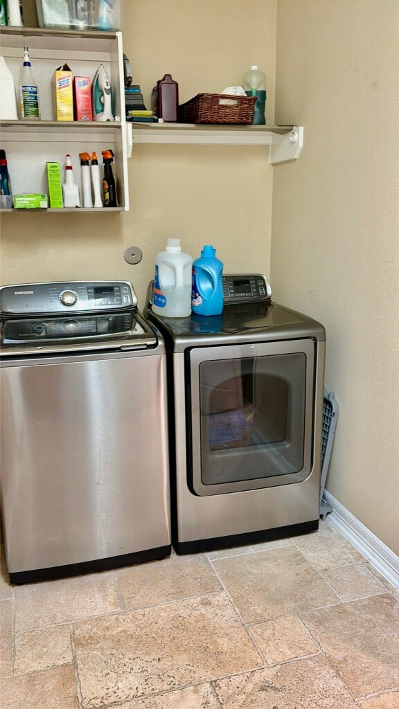 17714 Country Meadow Property Photo 36