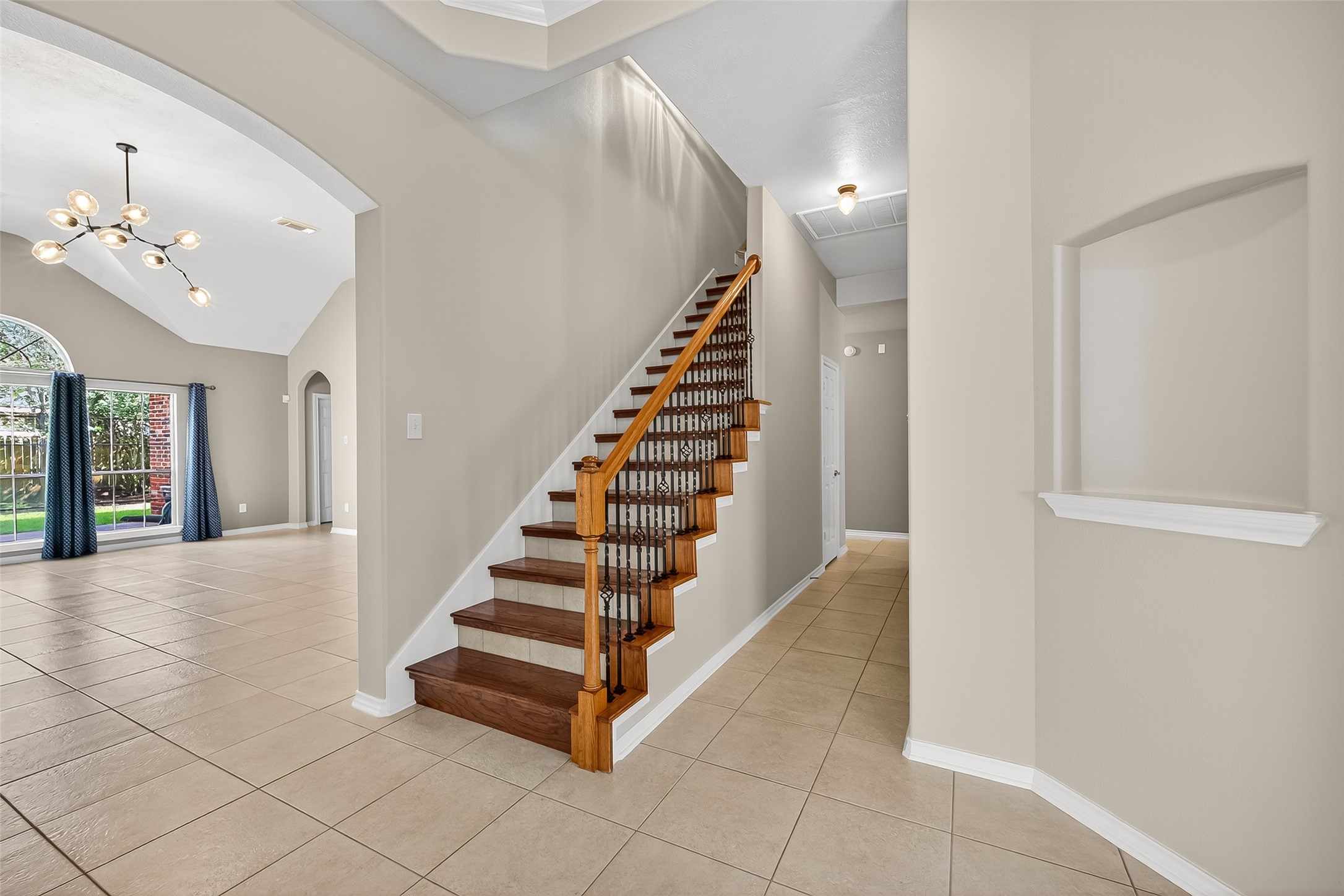2223 Fern Mist Lane Property Photo 12