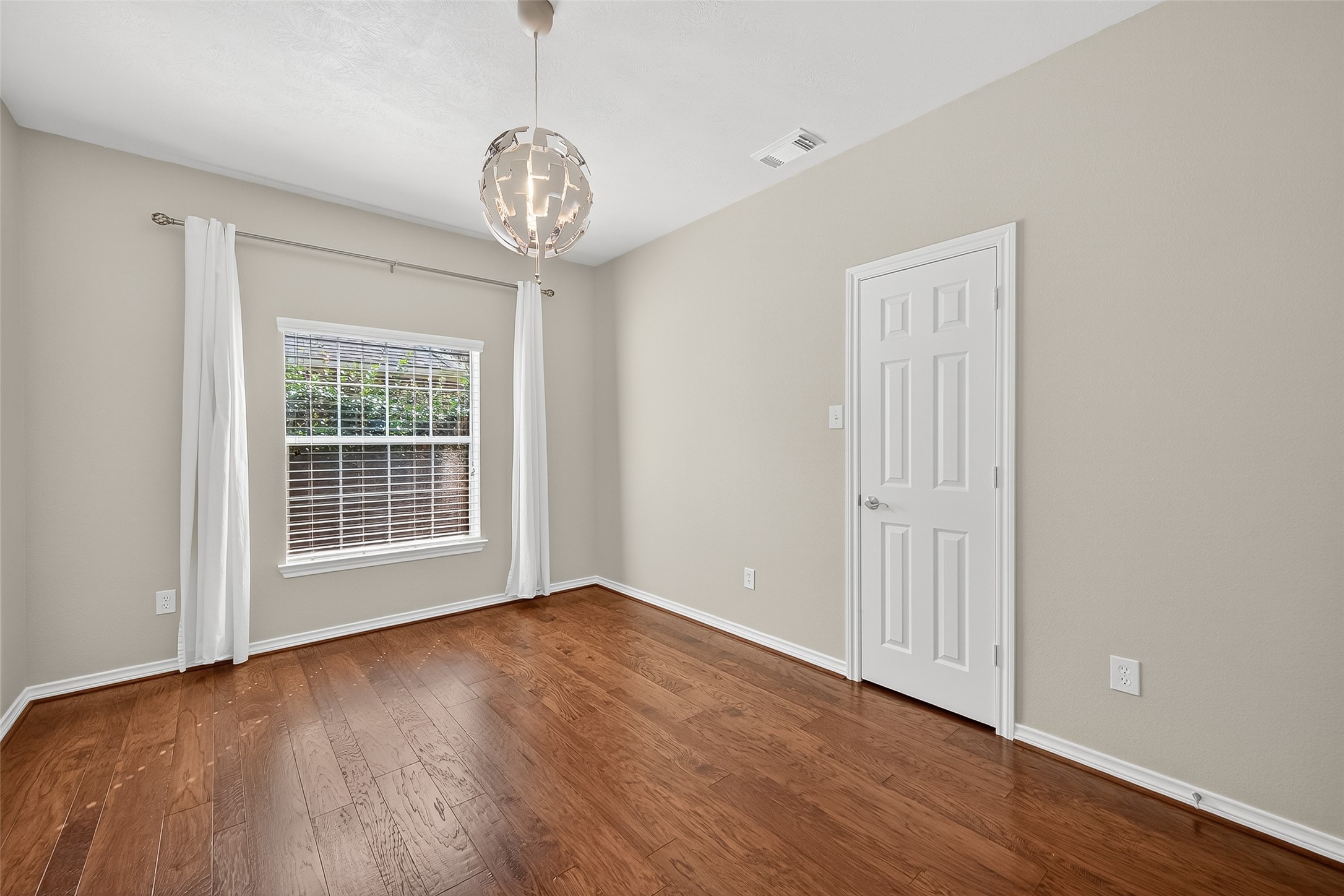 2223 Fern Mist Lane Property Photo 35