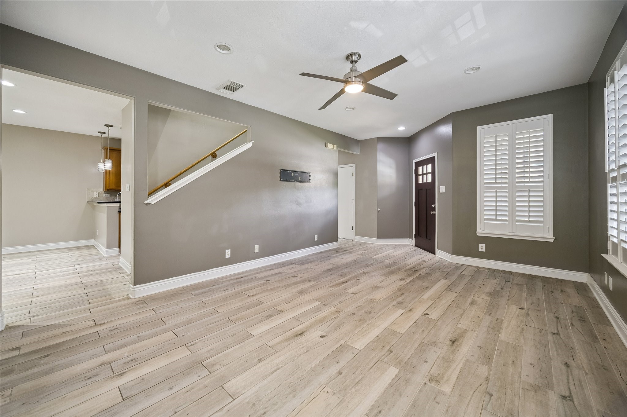 7403 Hollister Ridge Property Photo 3