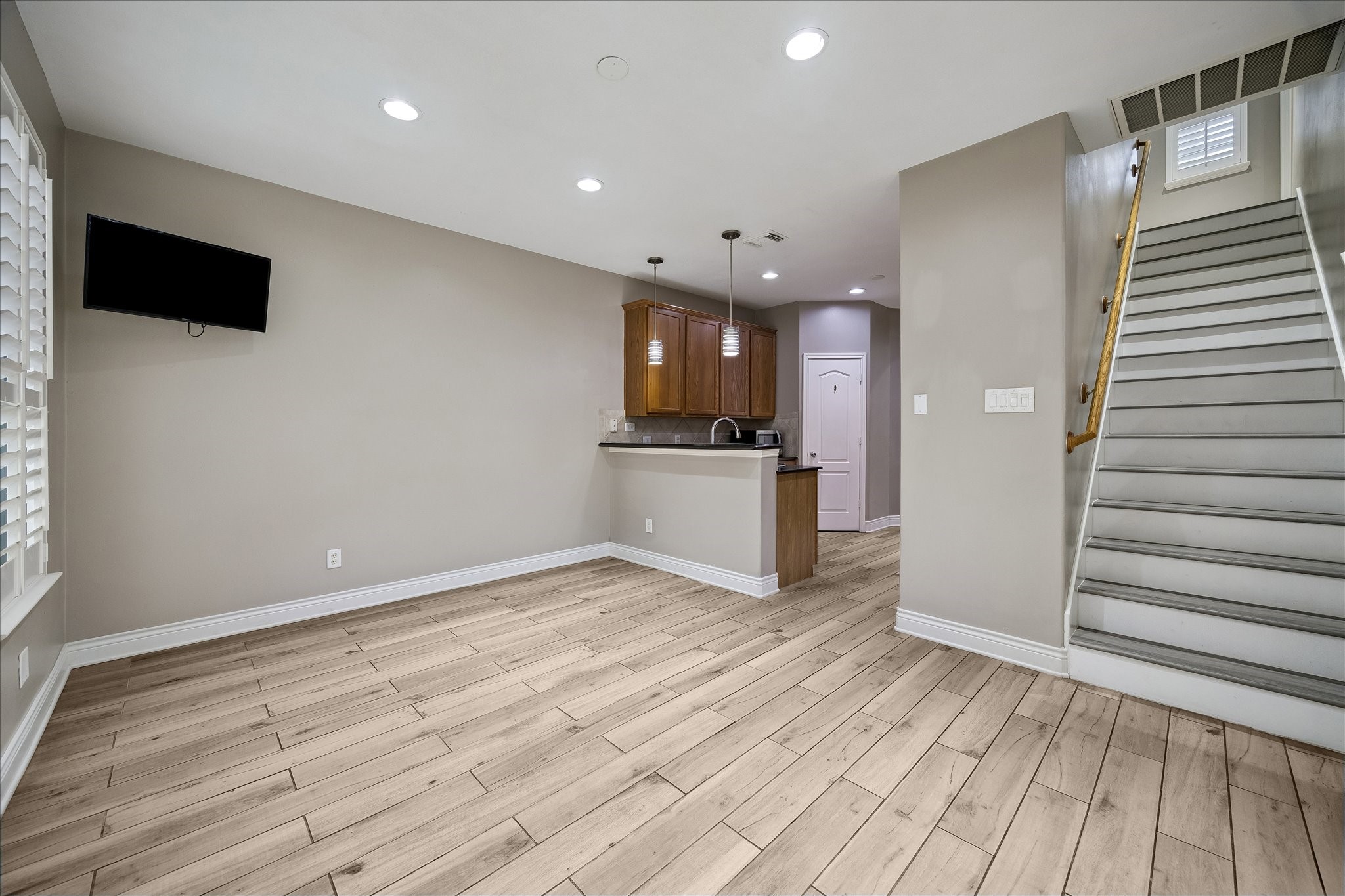 7403 Hollister Ridge Property Photo 6