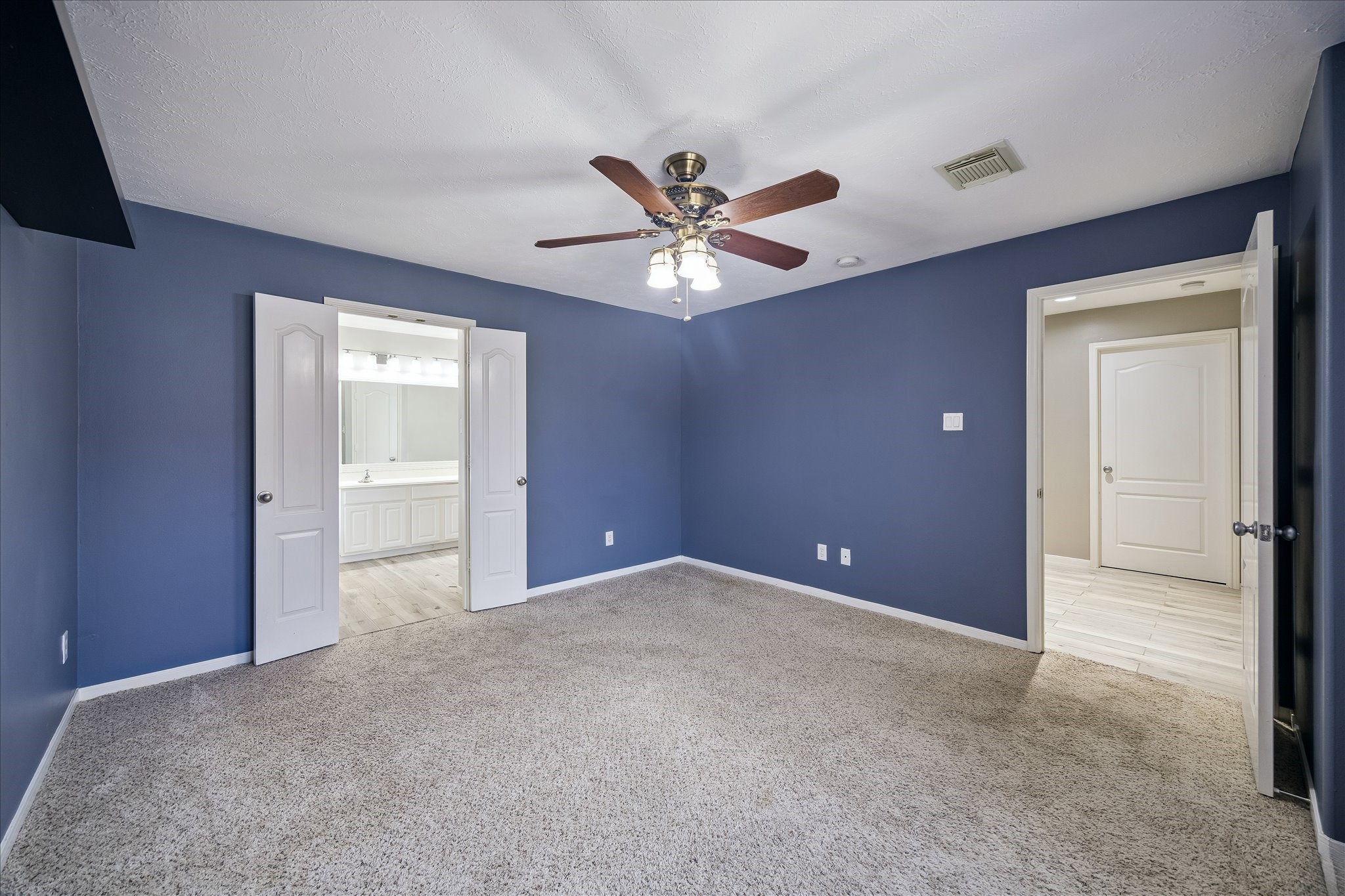 7403 Hollister Ridge Property Photo 8