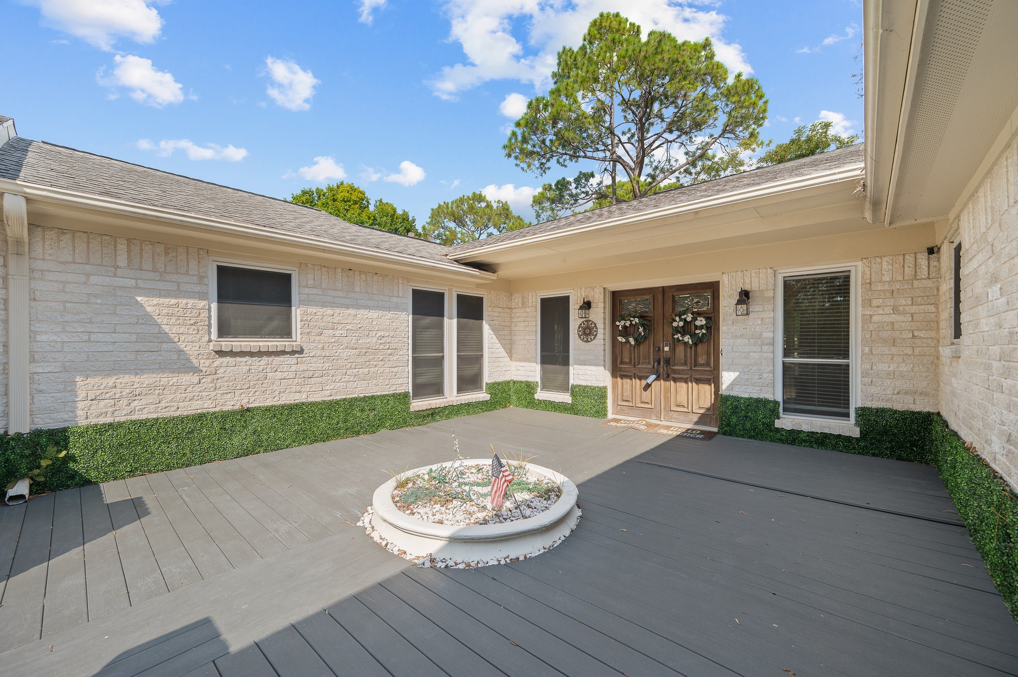 3423 Crow Valley Drive Property Photo 4