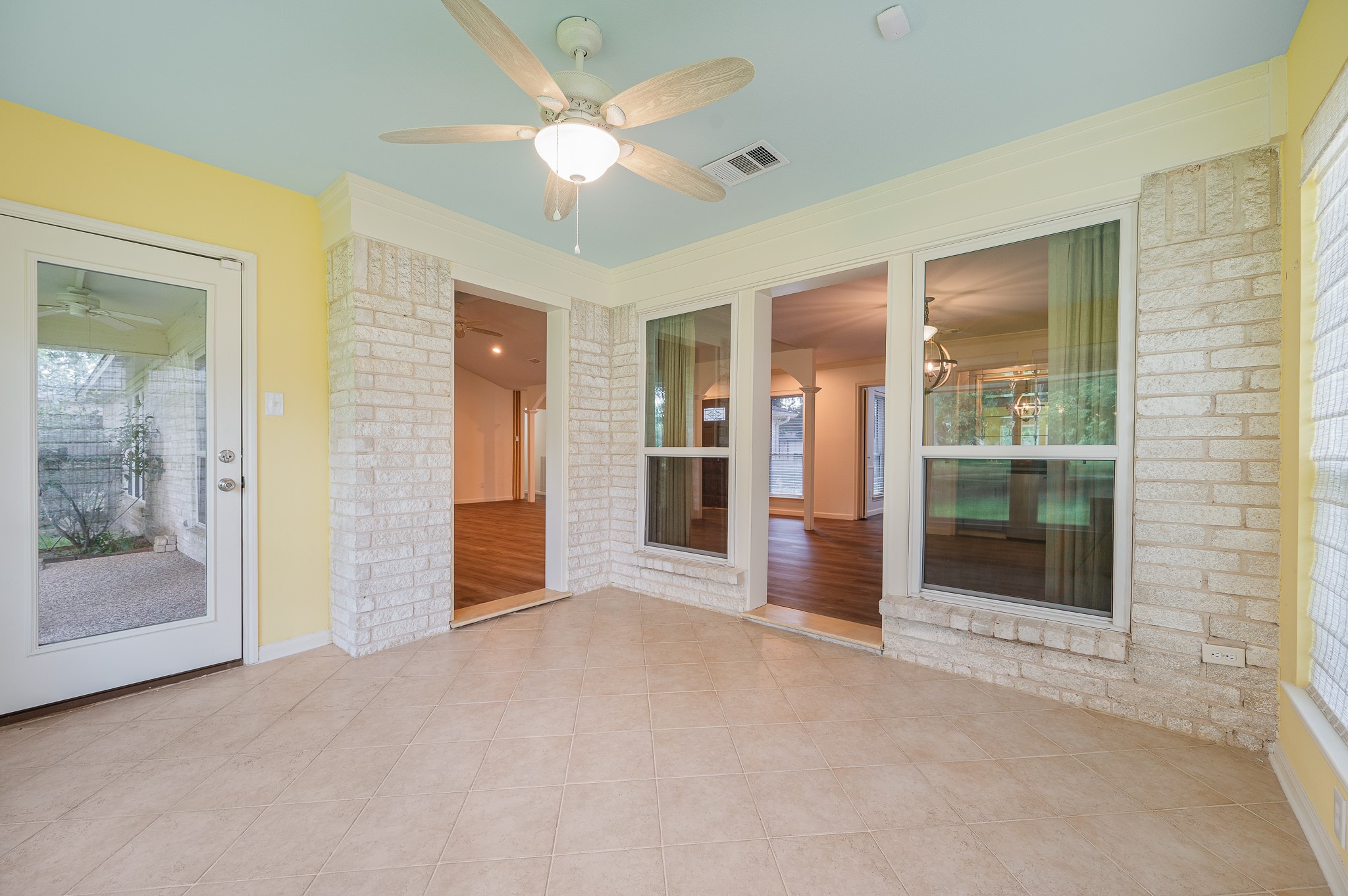3423 Crow Valley Drive Property Photo 15