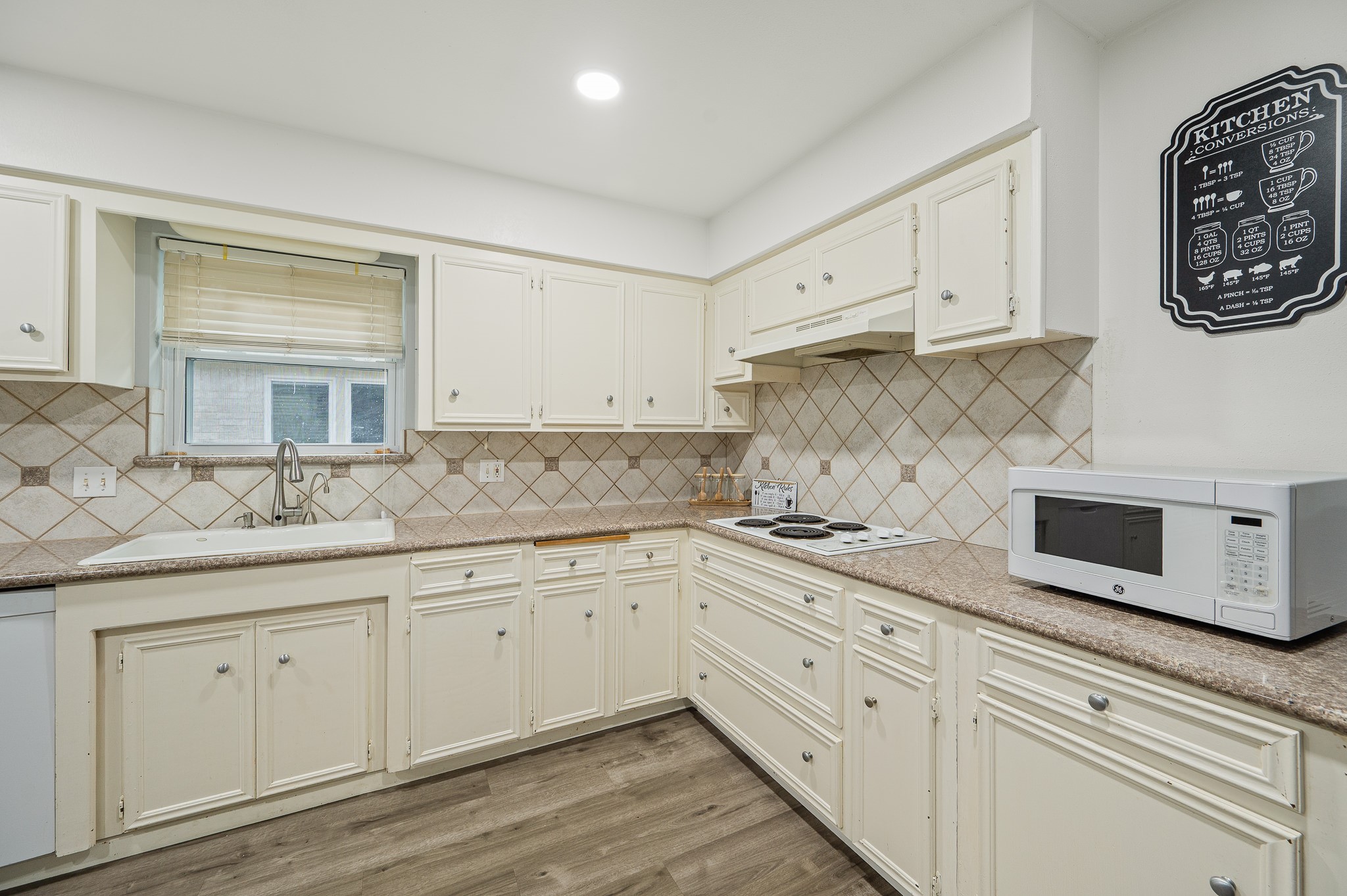 3423 Crow Valley Drive Property Photo 22