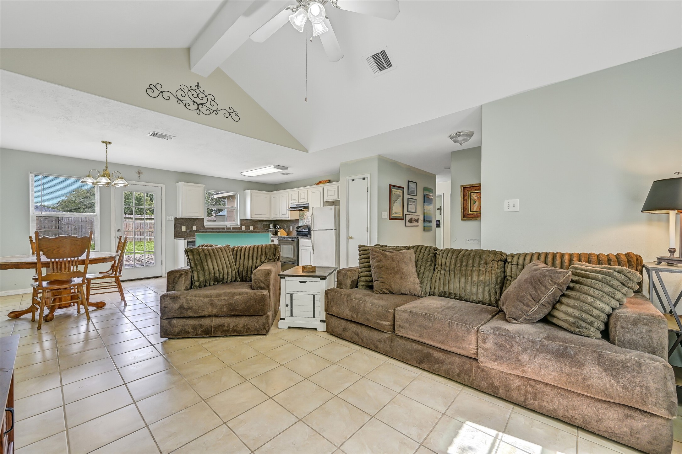 9022 Amberjack Drive Property Photo 2