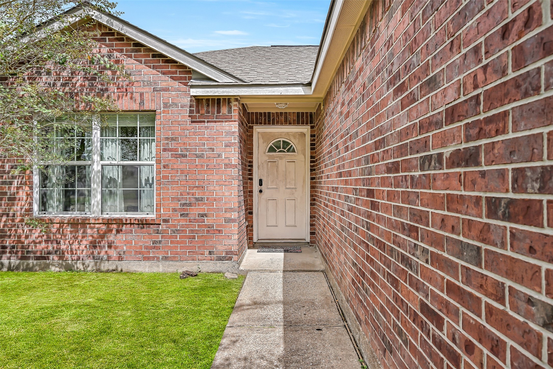 9022 Amberjack Drive Property Photo 6