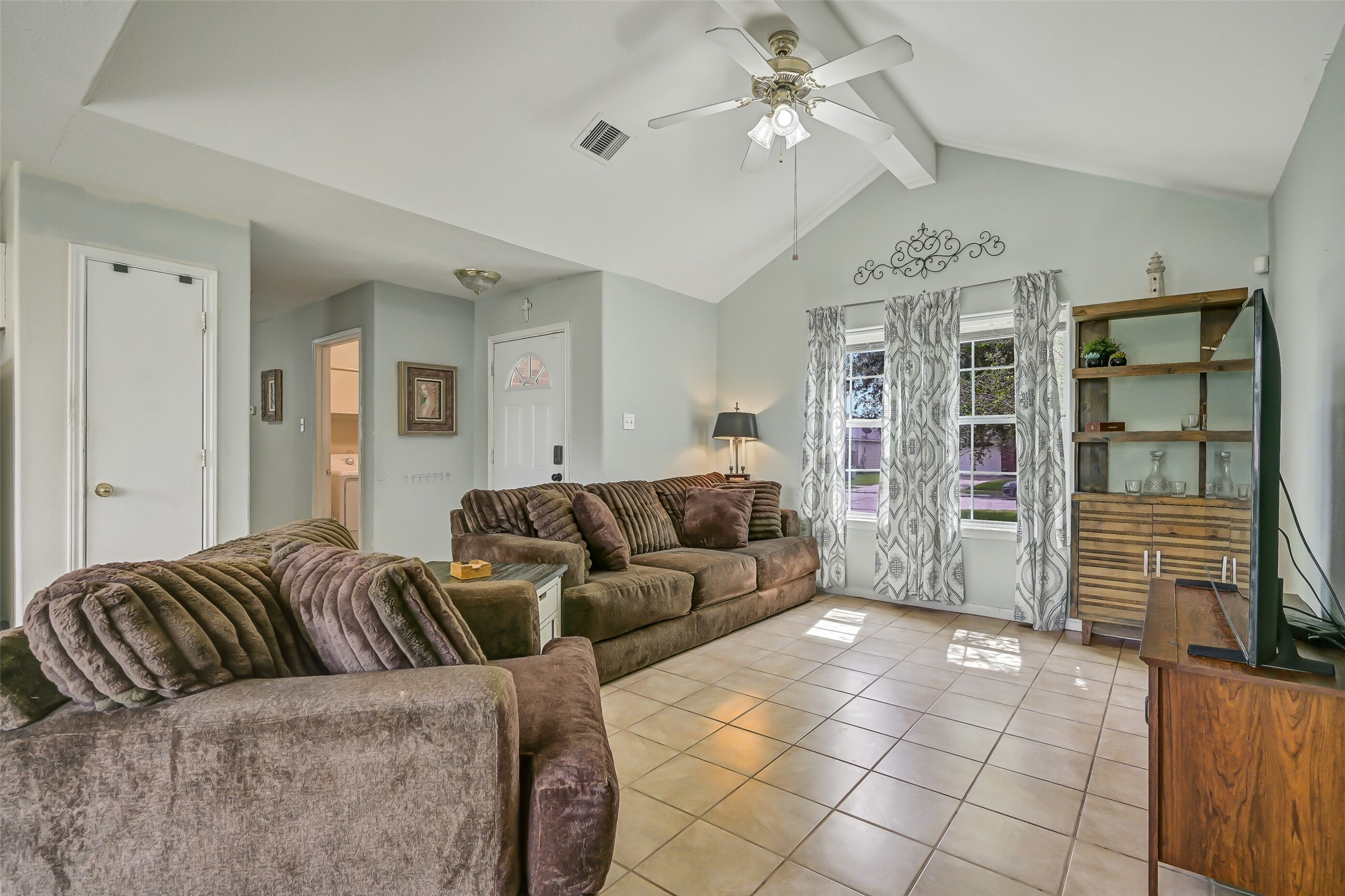 9022 Amberjack Drive Property Photo 8