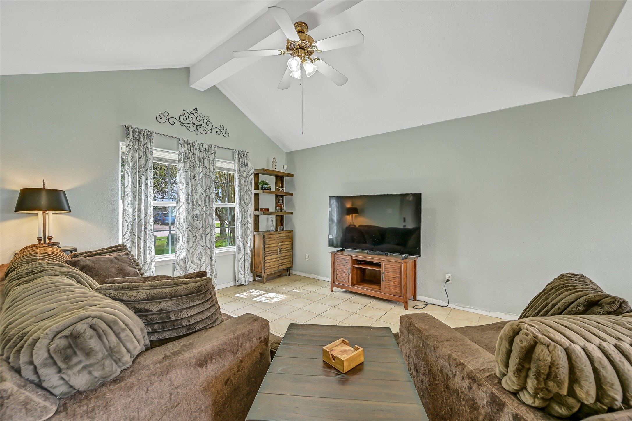 9022 Amberjack Drive Property Photo 9