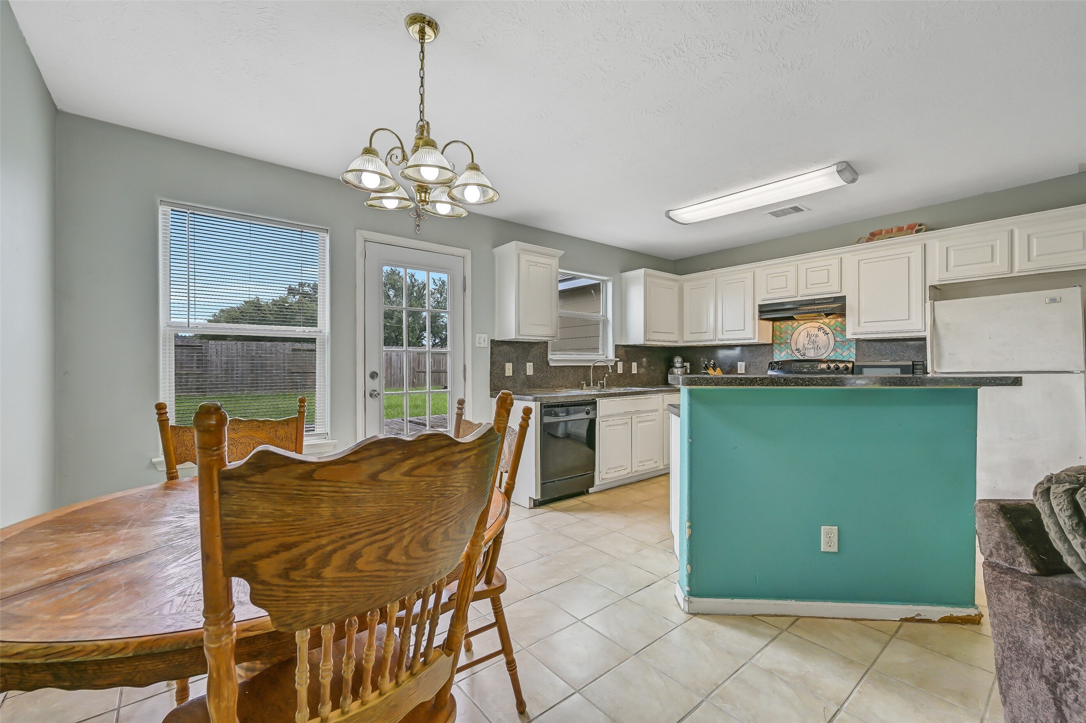 9022 Amberjack Drive Property Photo 12