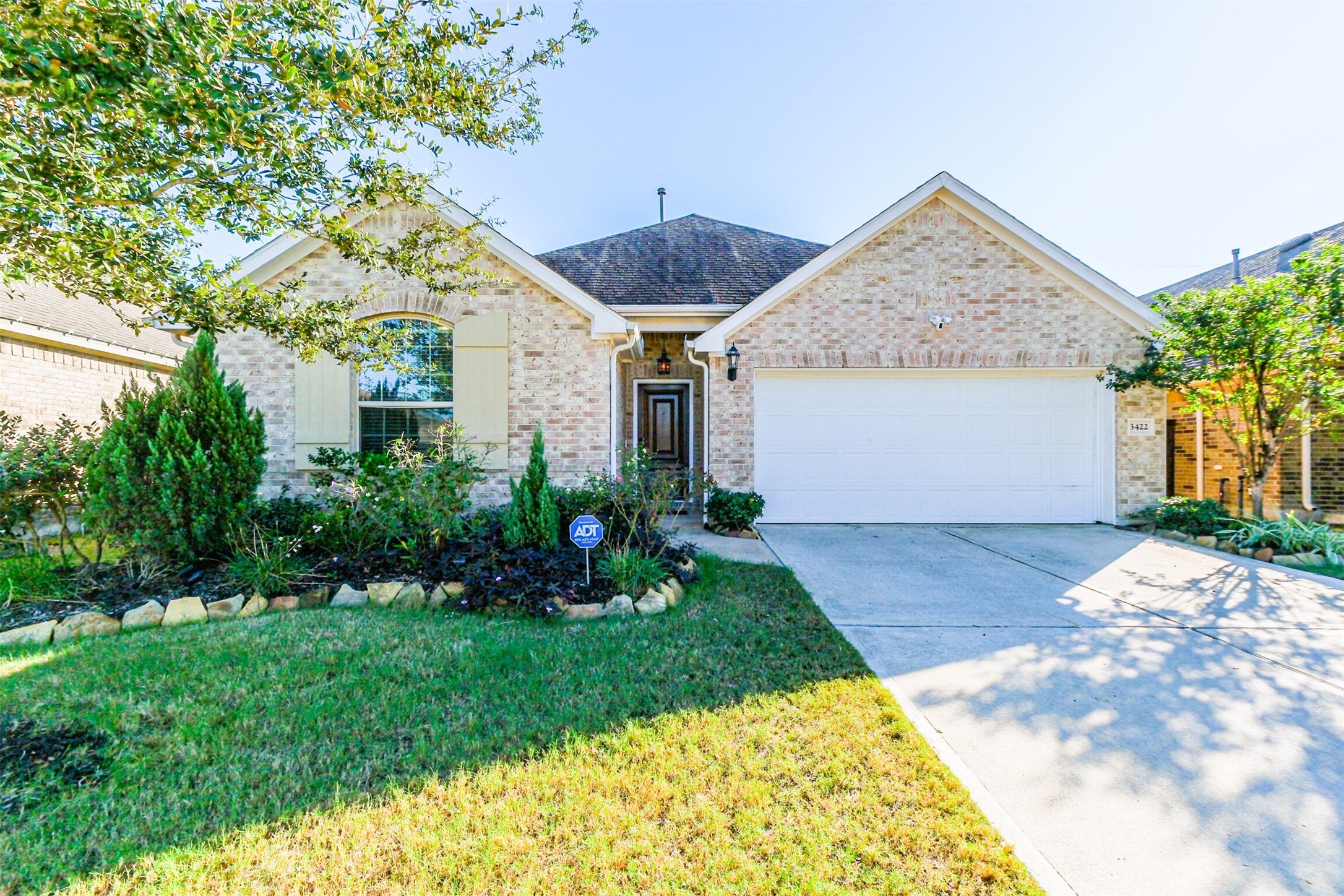 3422 Lake Court Property Photo