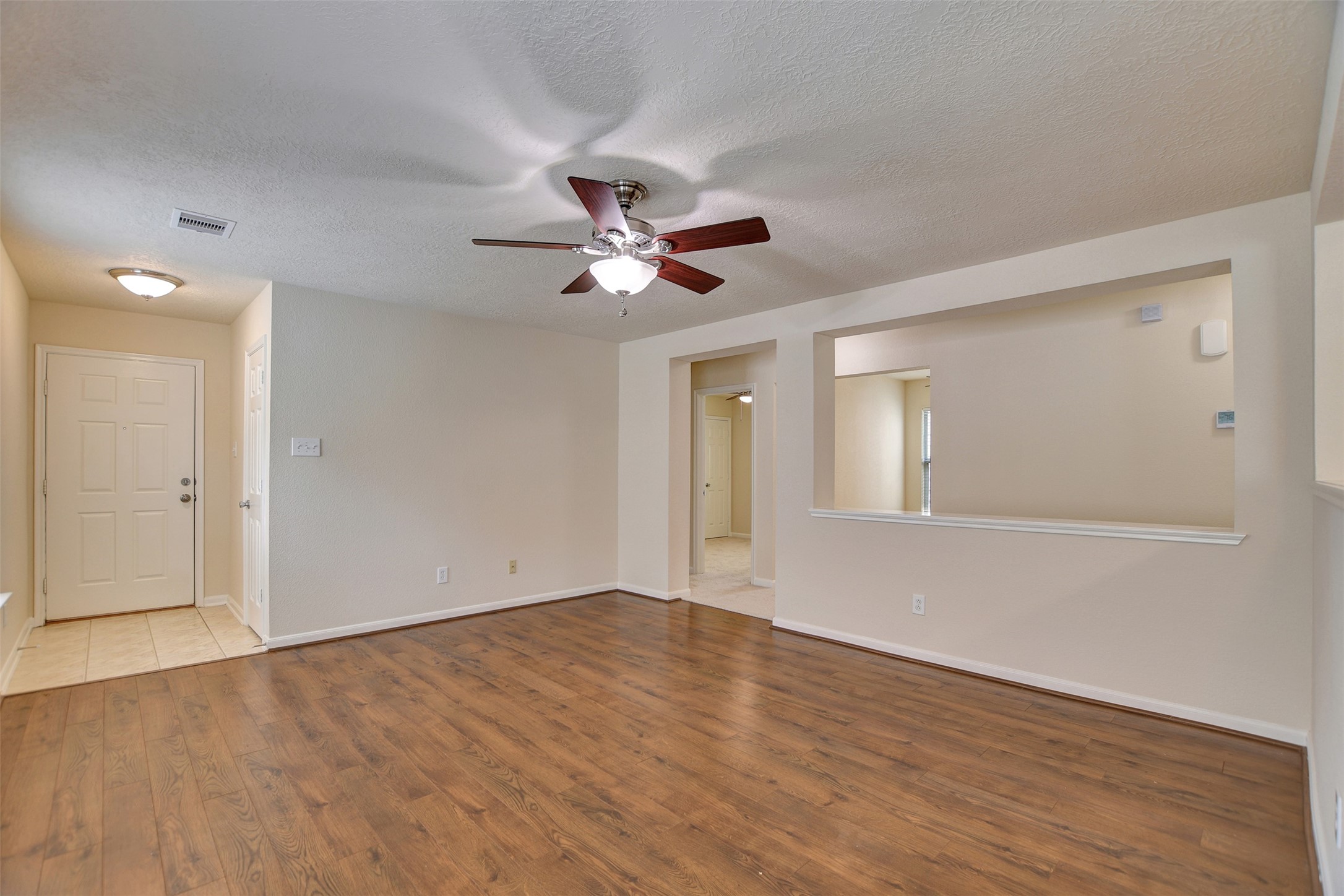 3131 Beacon Grove Street Property Photo 8