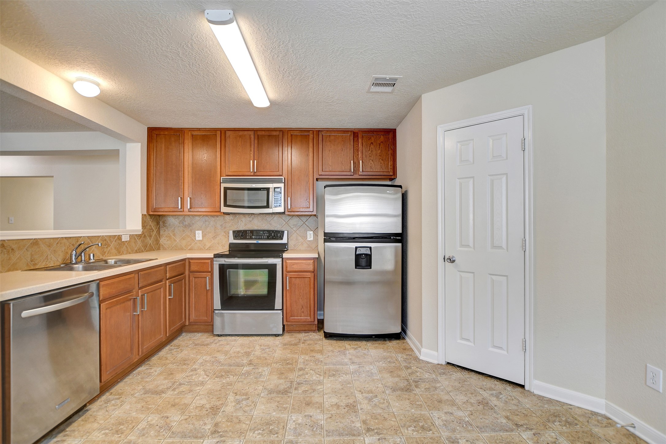 3131 Beacon Grove Street Property Photo 12