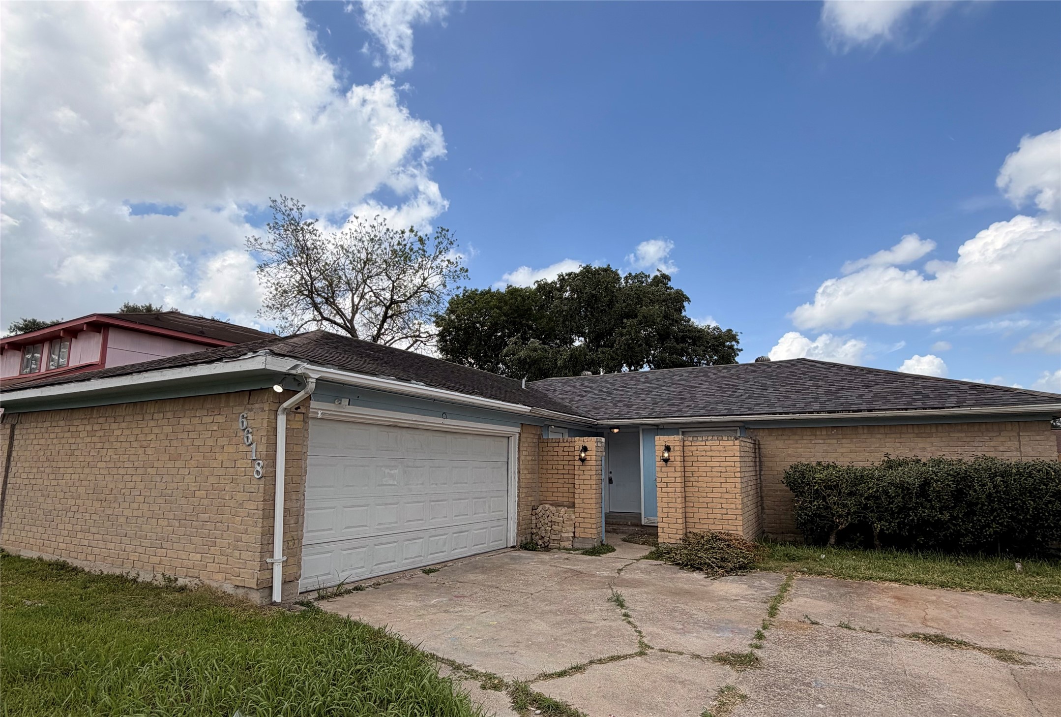 6618 Mccullum Road Property Photo 1