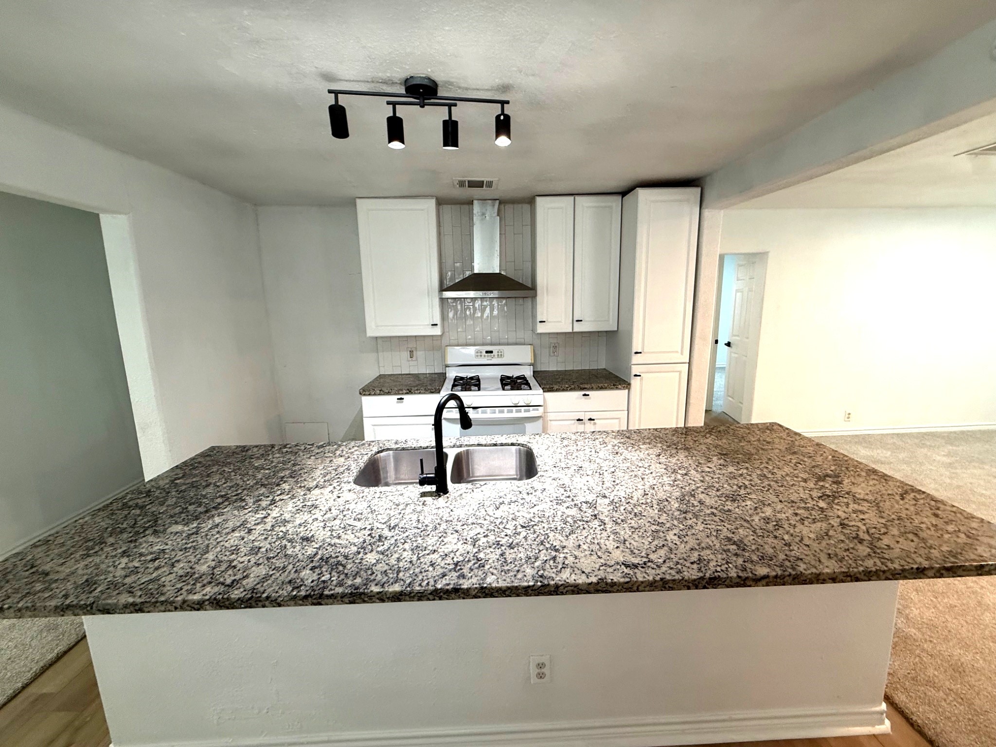 8517 Rubin Street Property Photo 16