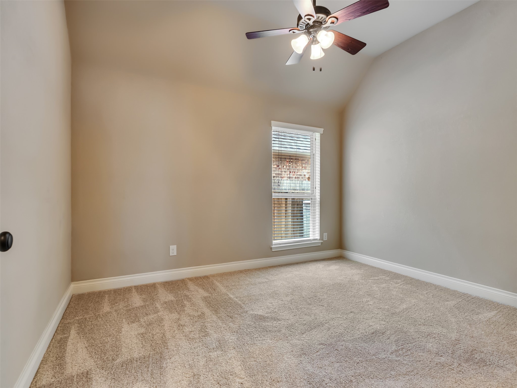 4131 N Creekmont Drive Property Photo 24