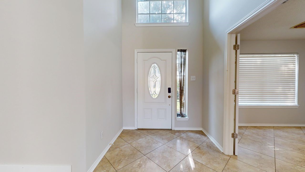 3210 Banksfield Court Property Photo 6