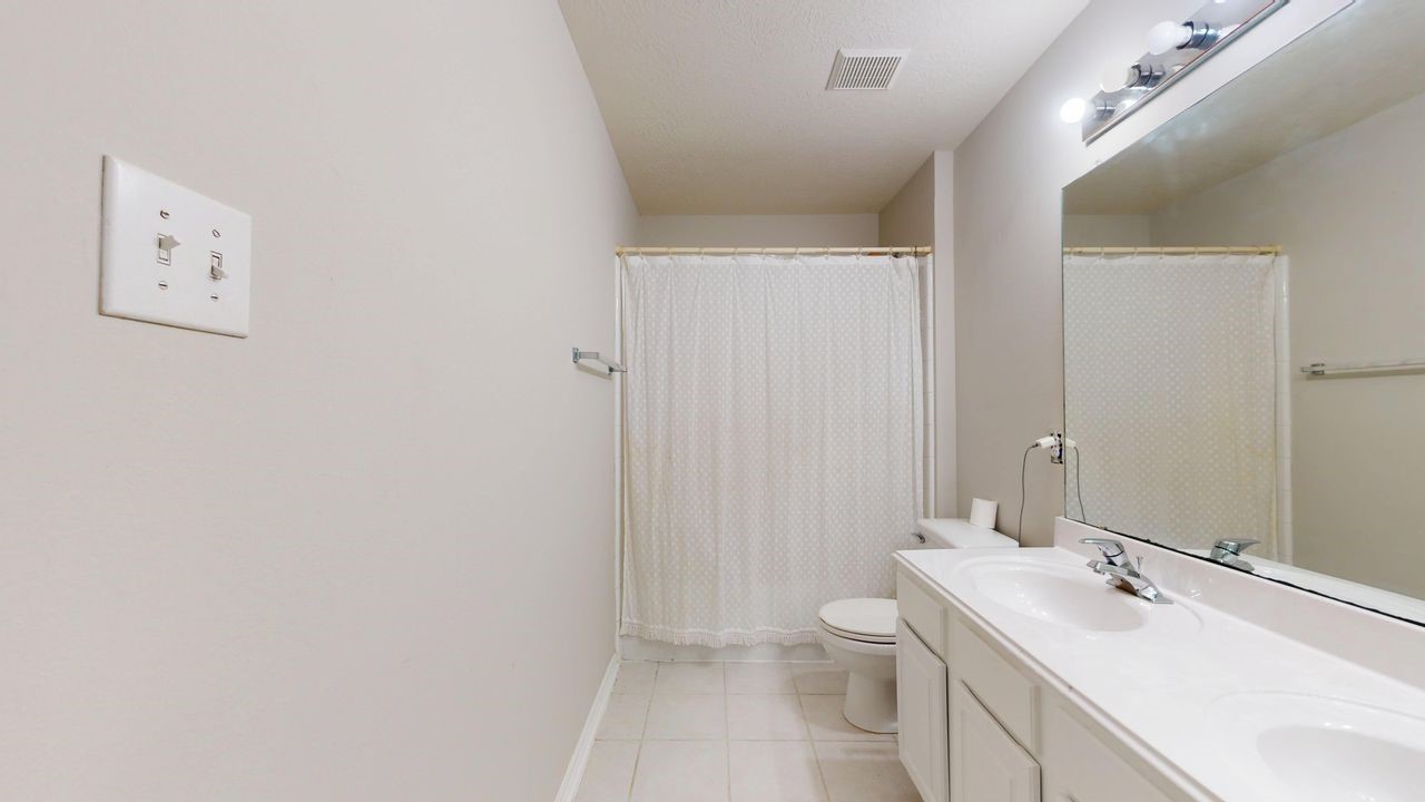 3210 Banksfield Court Property Photo 19