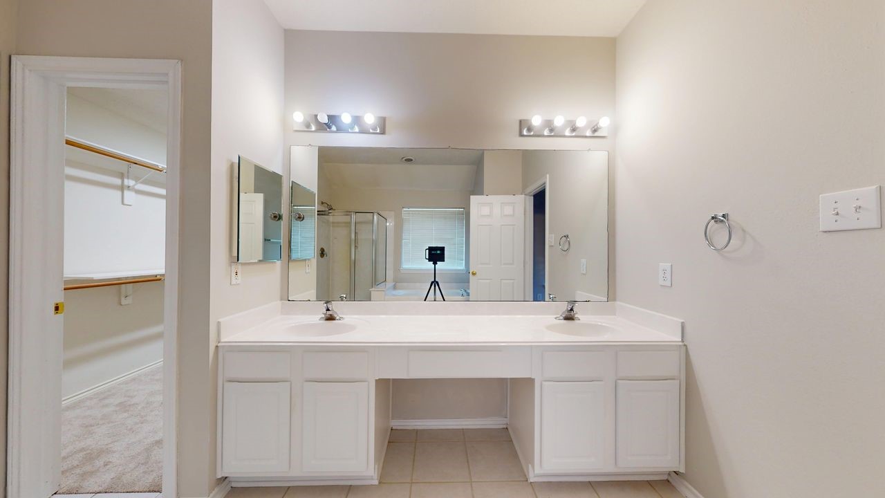 3210 Banksfield Court Property Photo 21