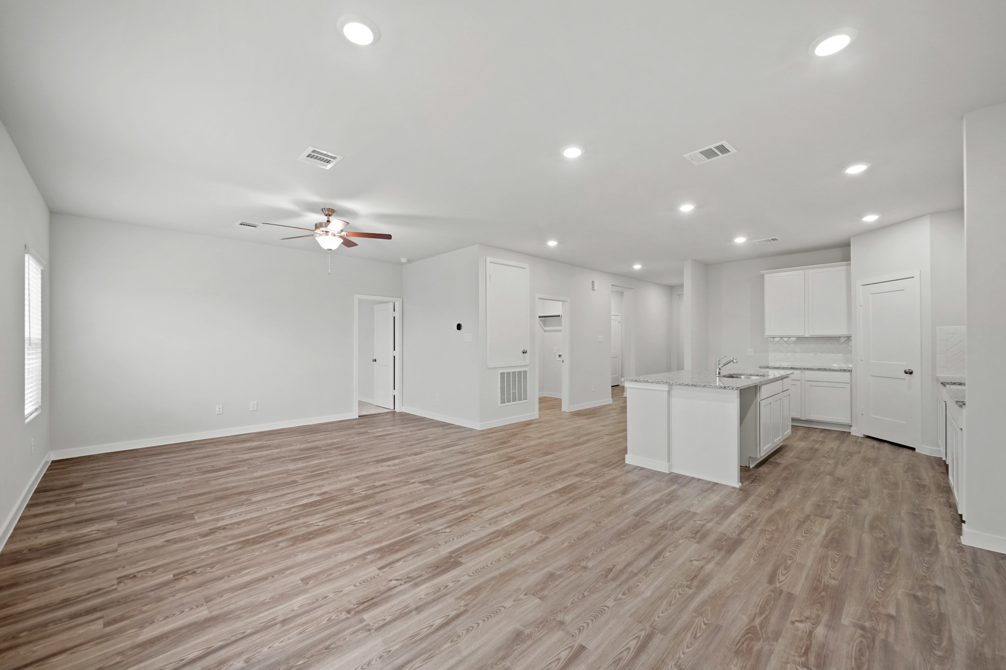 17207 White Peace Drive Property Photo 14