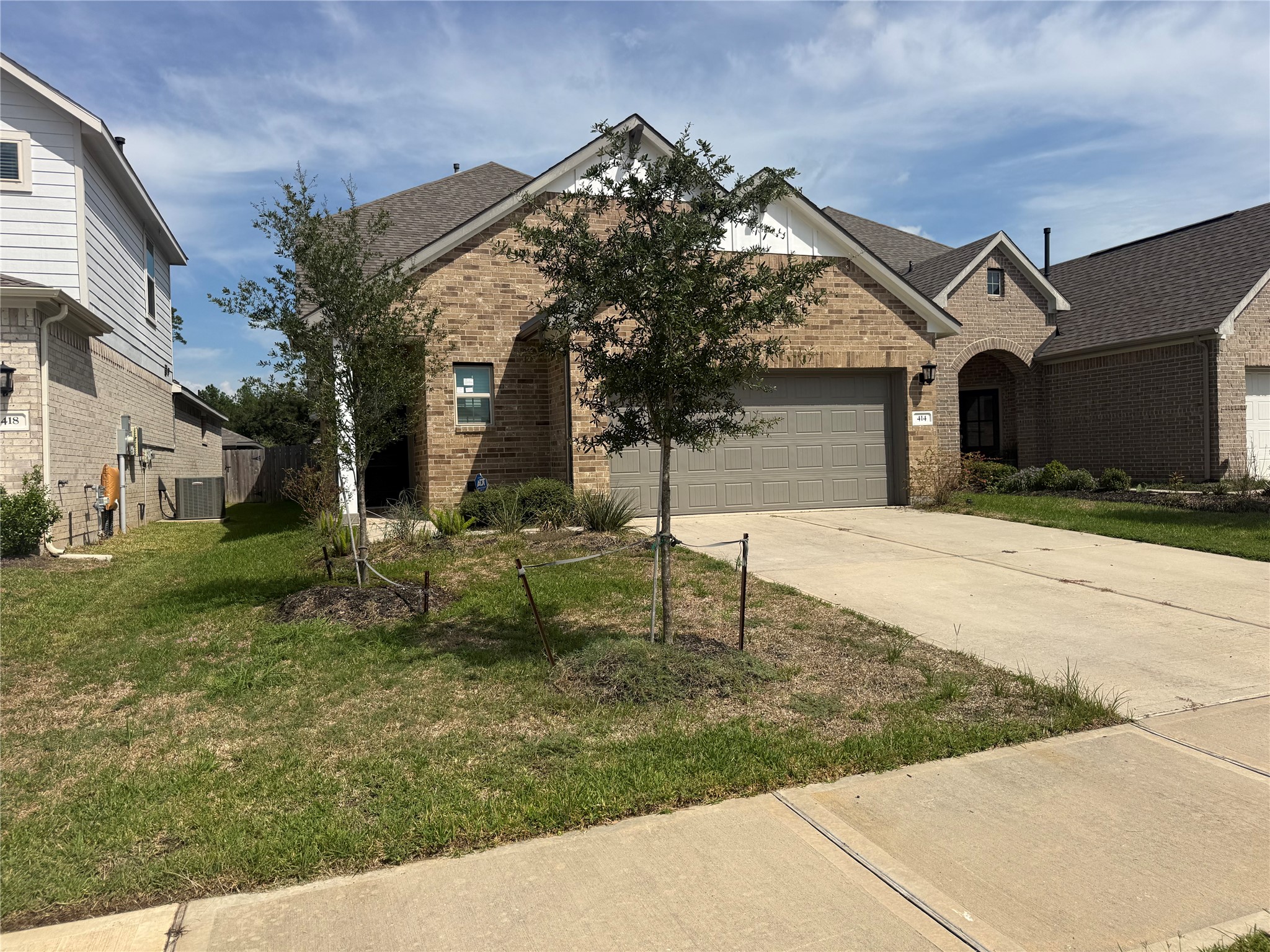 414 Alex Arbor Way Property Photo 2