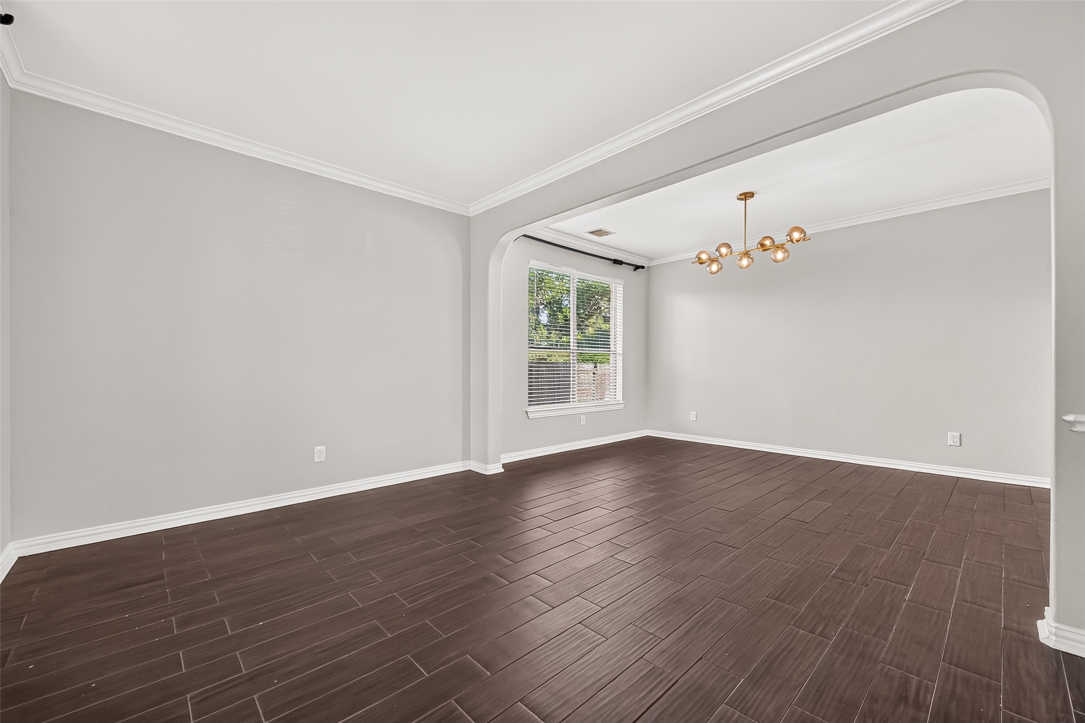 6323 Falling Briar Lane Property Photo 8