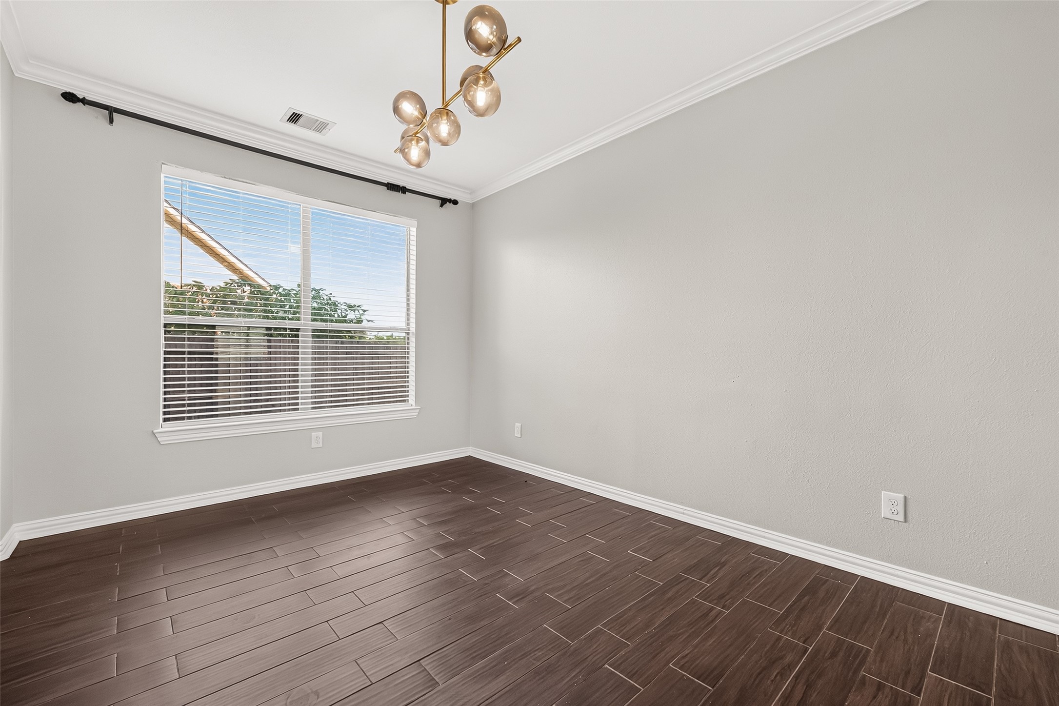6323 Falling Briar Lane Property Photo 11