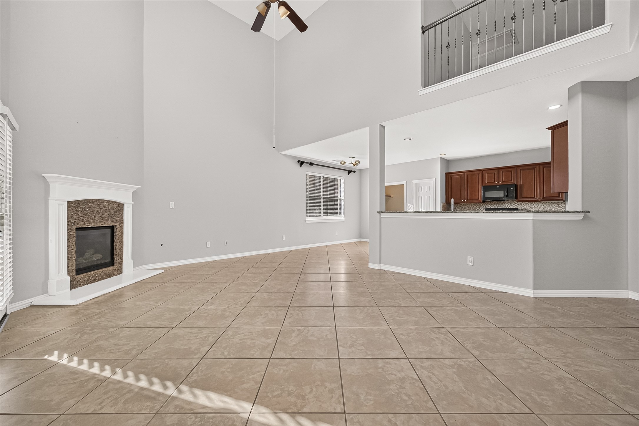 6323 Falling Briar Lane Property Photo 16